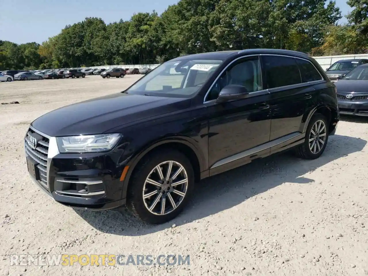 1 Photograph of a damaged car WA1LAAF71KD015617 AUDI Q7 2019
