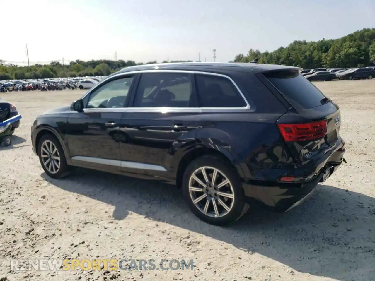 2 Photograph of a damaged car WA1LAAF71KD015617 AUDI Q7 2019