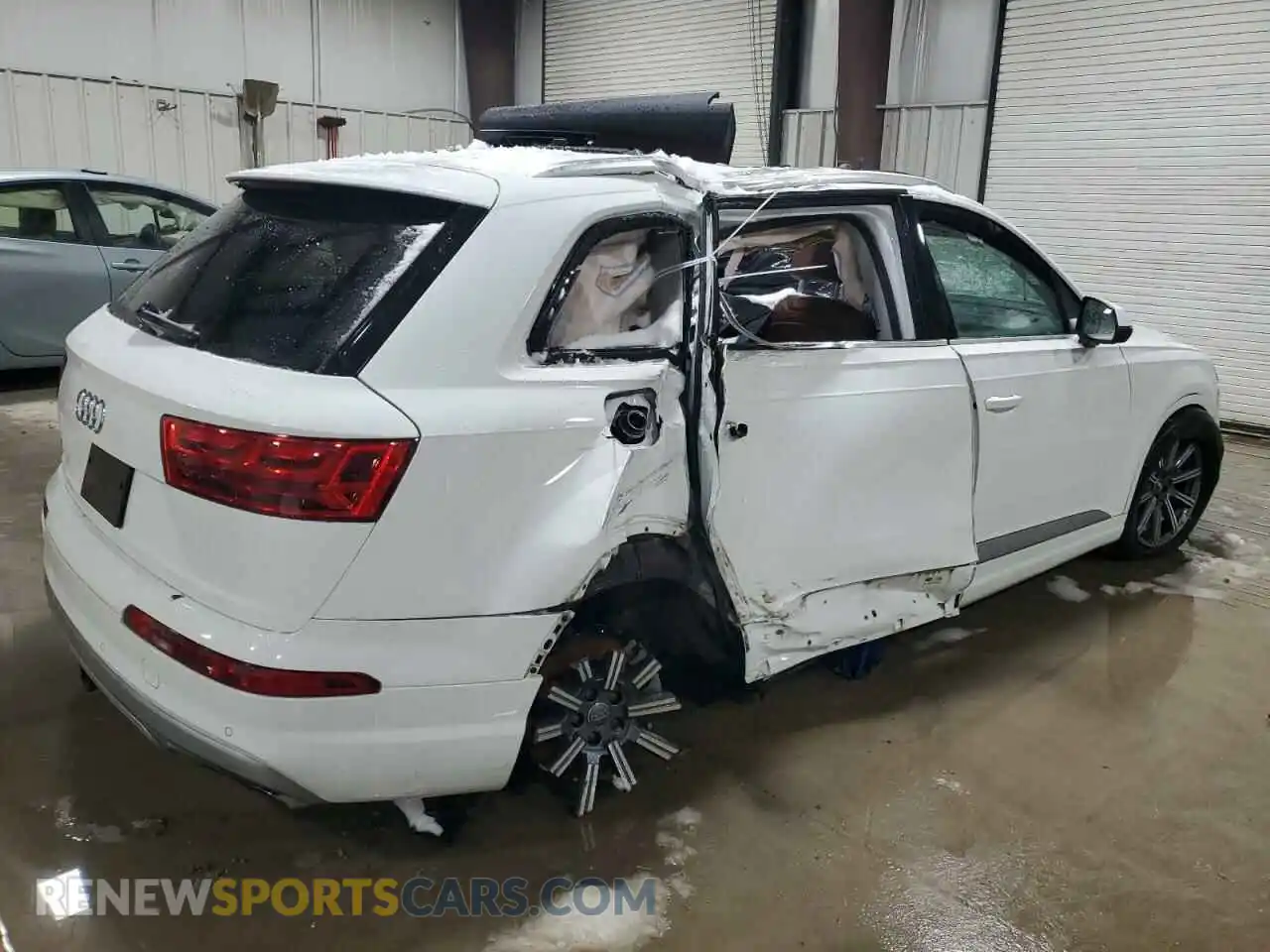 3 Photograph of a damaged car WA1LAAF71KD018145 AUDI Q7 2019
