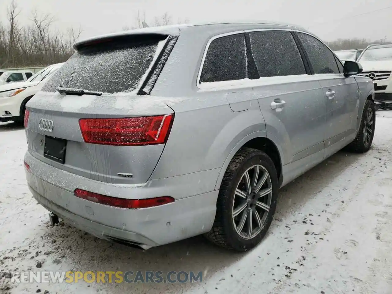 3 Photograph of a damaged car WA1LAAF71KD041490 AUDI Q7 2019