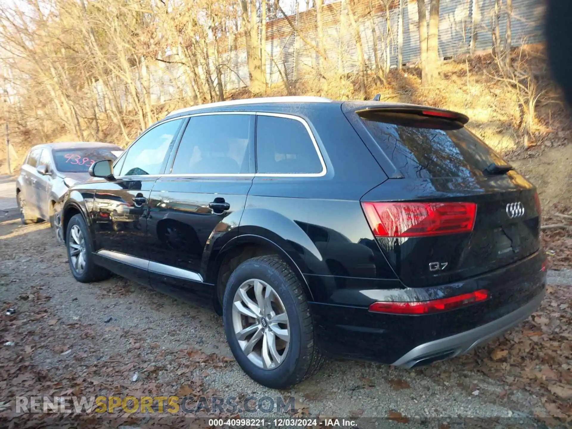 3 fotografías del automóvil dañado WA1LAAF71KD046169 AUDI Q7 2019