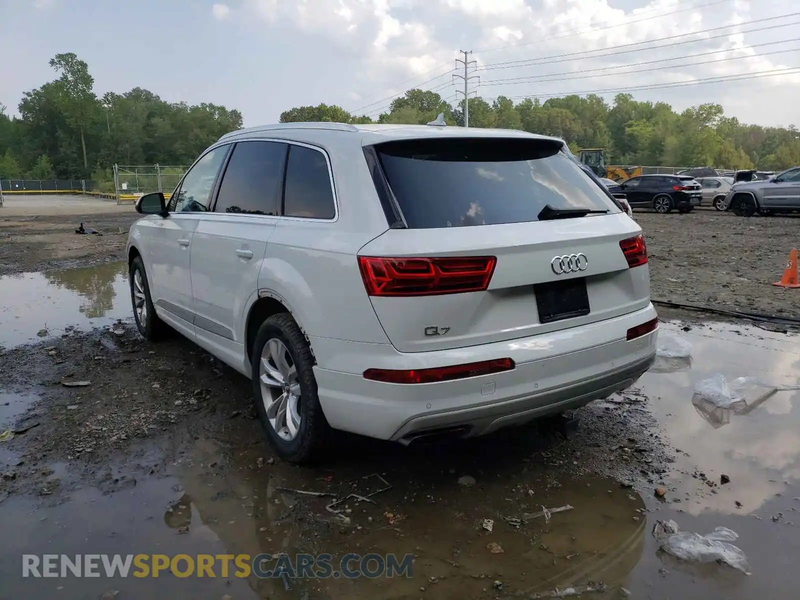 3 Photograph of a damaged car WA1LAAF72KD009583 AUDI Q7 2019