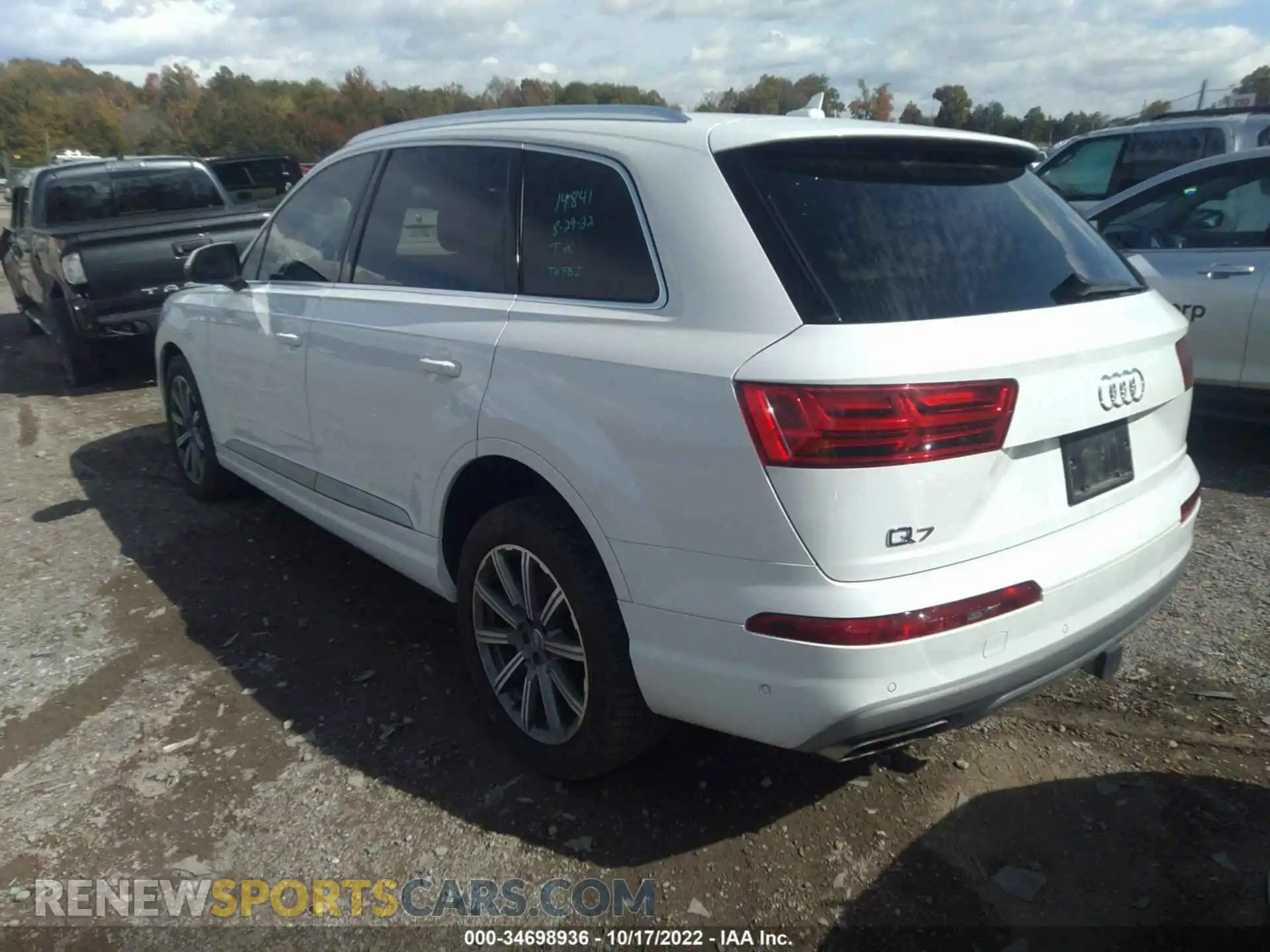 3 Photograph of a damaged car WA1LAAF73KD020382 AUDI Q7 2019