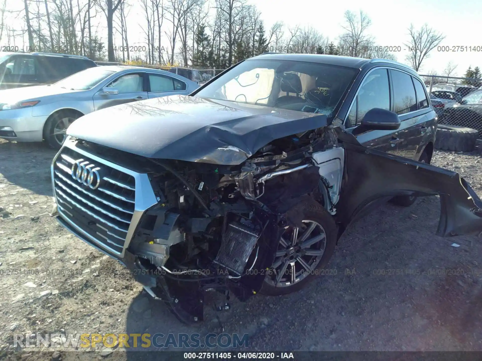 2 Photograph of a damaged car WA1LAAF74KD032590 AUDI Q7 2019