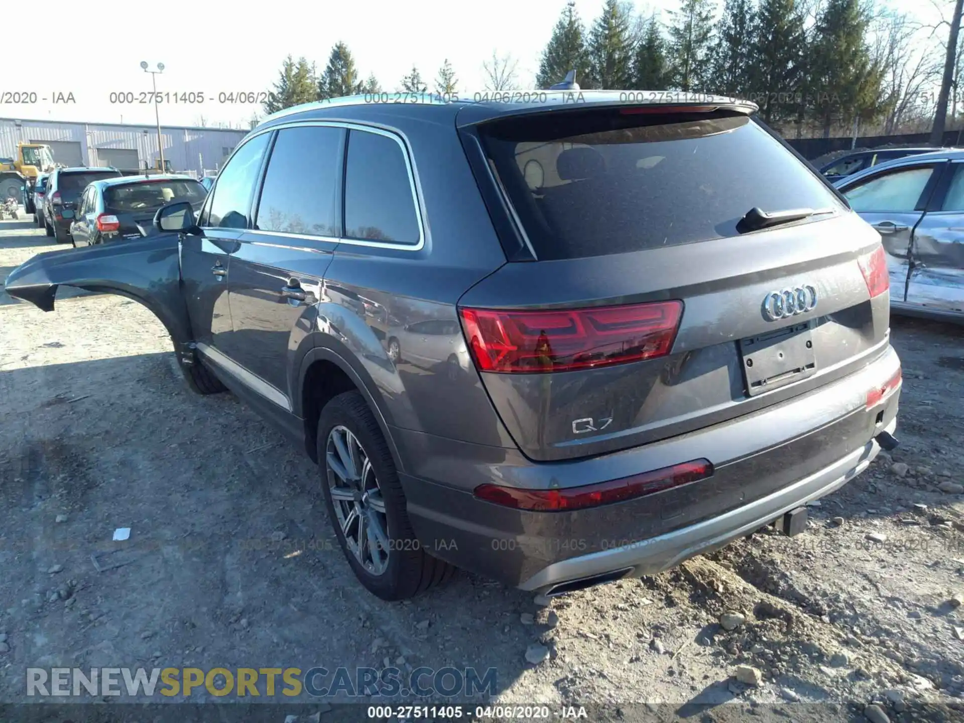 3 Photograph of a damaged car WA1LAAF74KD032590 AUDI Q7 2019