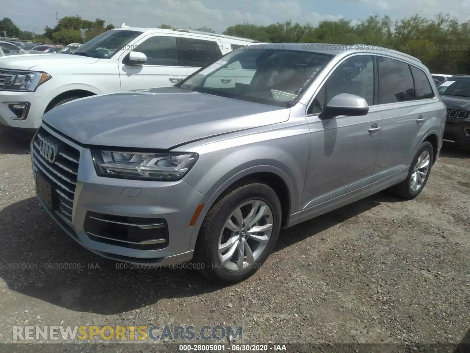 2 fotografías del automóvil dañado WA1LAAF74KD043461 AUDI Q7 2019