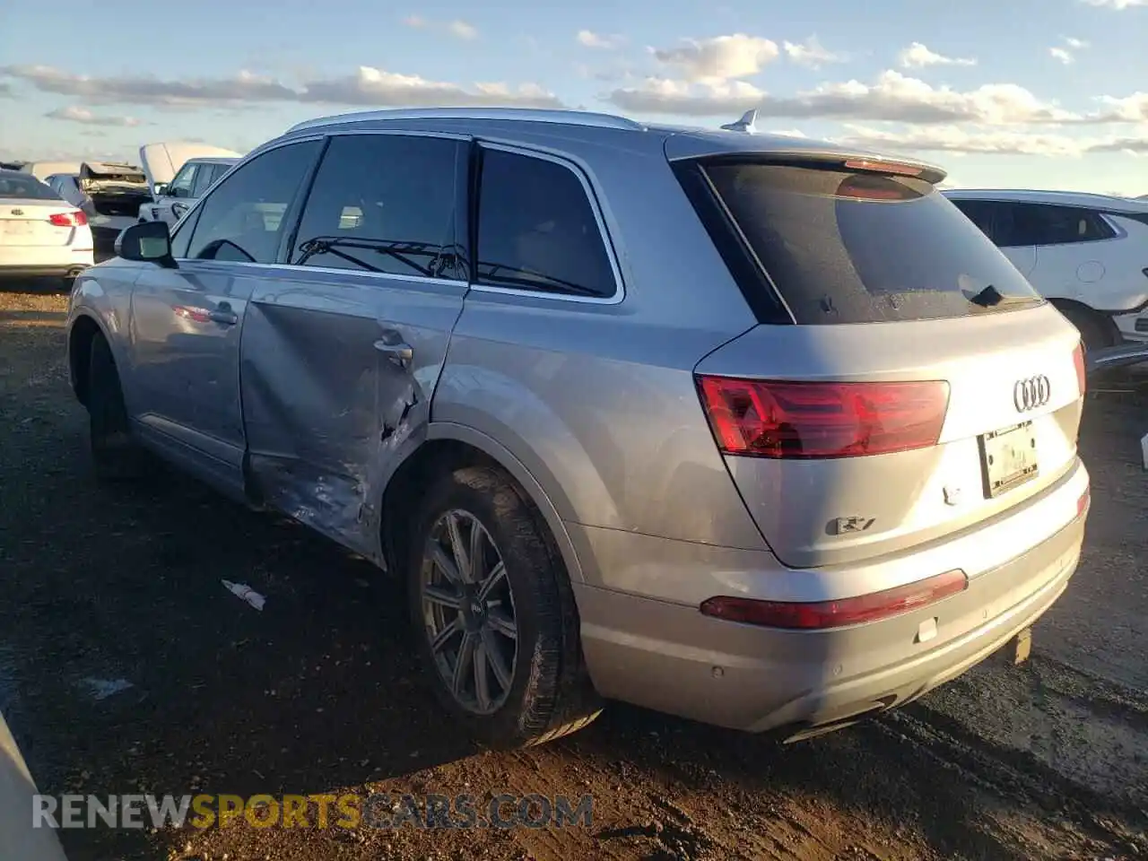 2 Photograph of a damaged car WA1LAAF76KD033577 AUDI Q7 2019