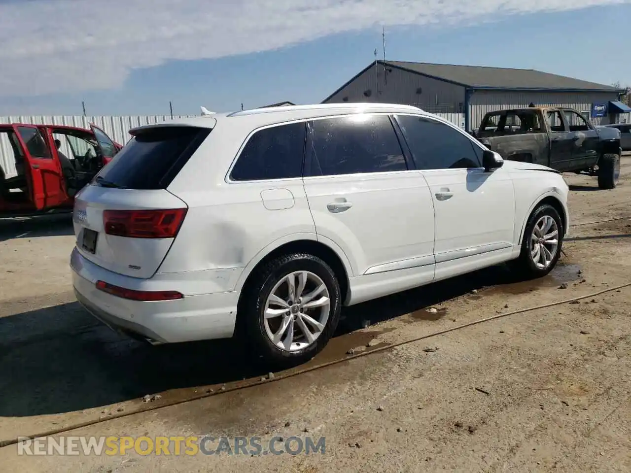 3 Photograph of a damaged car WA1LAAF76KD043669 AUDI Q7 2019