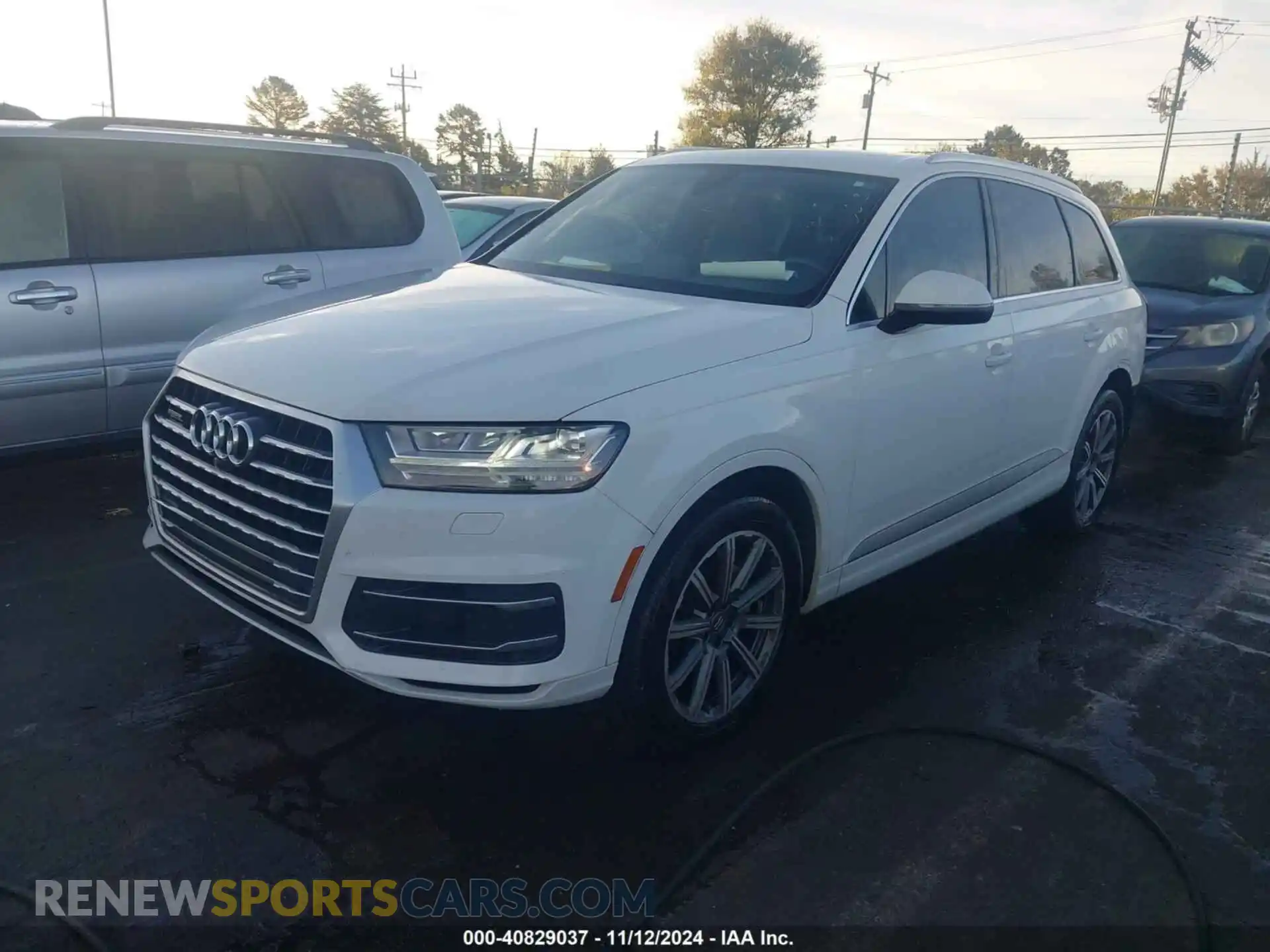 2 Photograph of a damaged car WA1LAAF77KD007411 AUDI Q7 2019