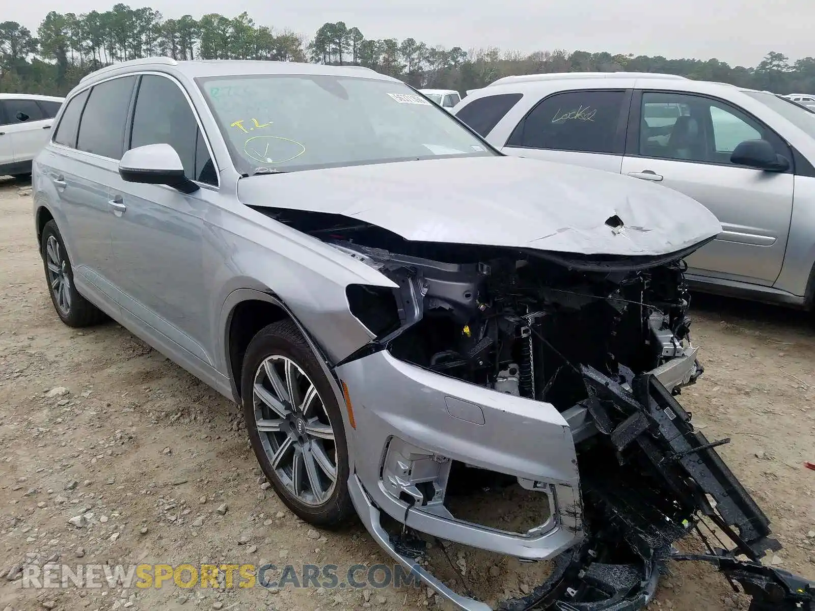 1 Photograph of a damaged car WA1LAAF78KD004467 AUDI Q7 2019