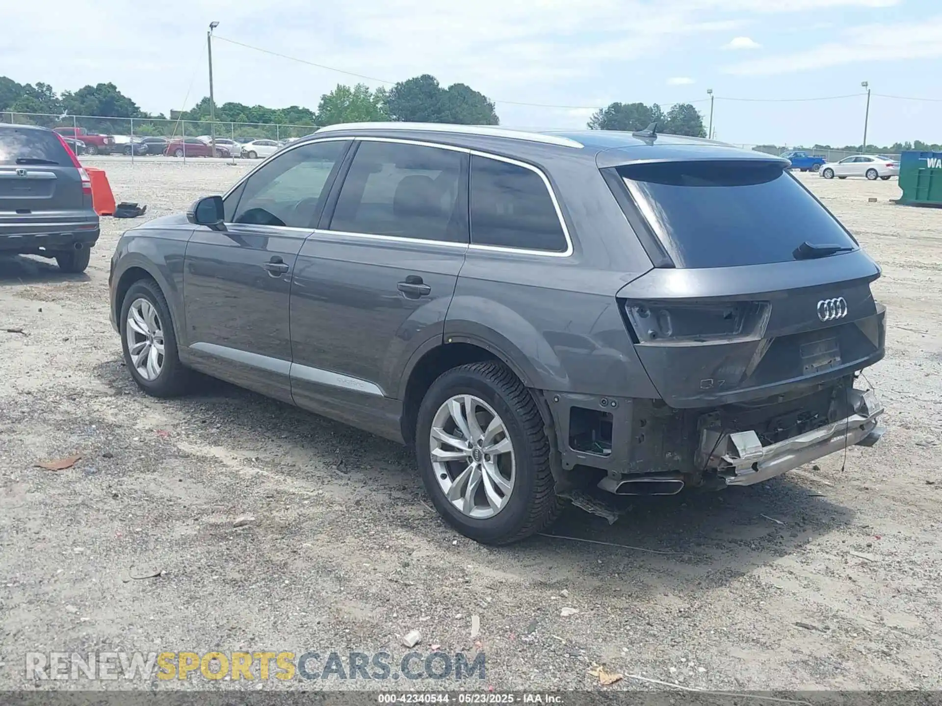 3 Photograph of a damaged car WA1LAAF78KD012598 AUDI Q7 2019