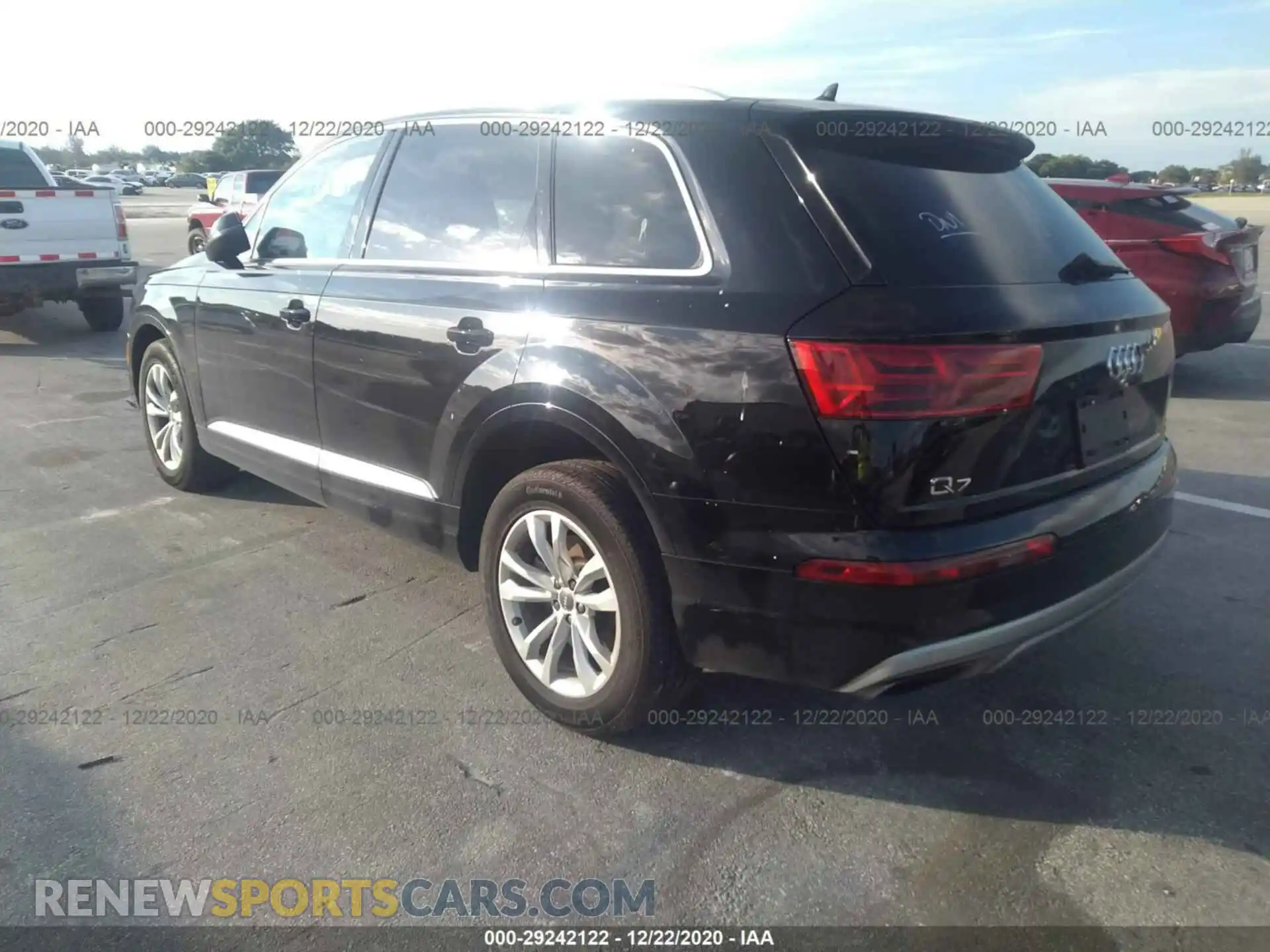 3 Photograph of a damaged car WA1LAAF78KD043186 AUDI Q7 2019