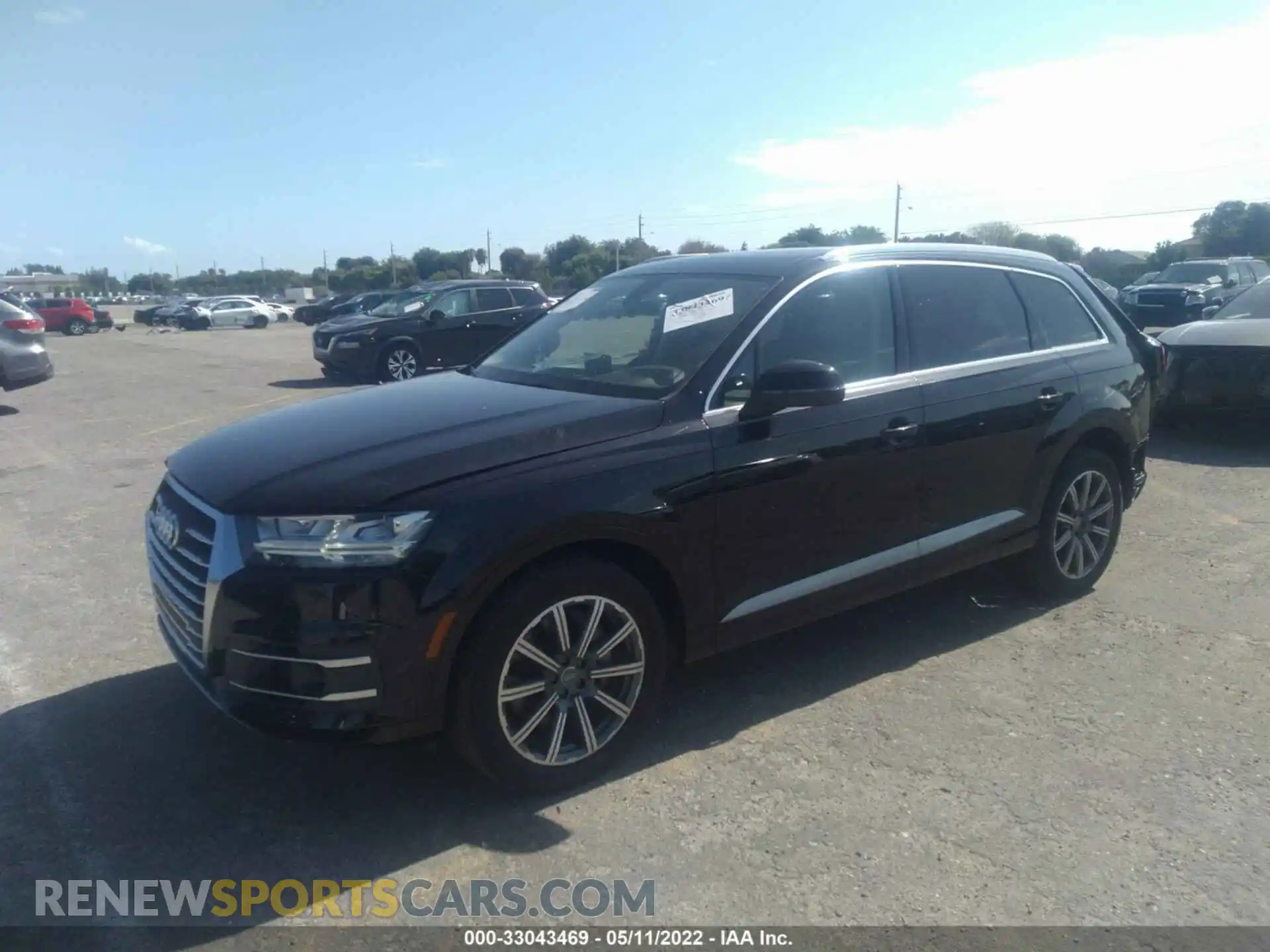 2 Photograph of a damaged car WA1LAAF79KD021407 AUDI Q7 2019