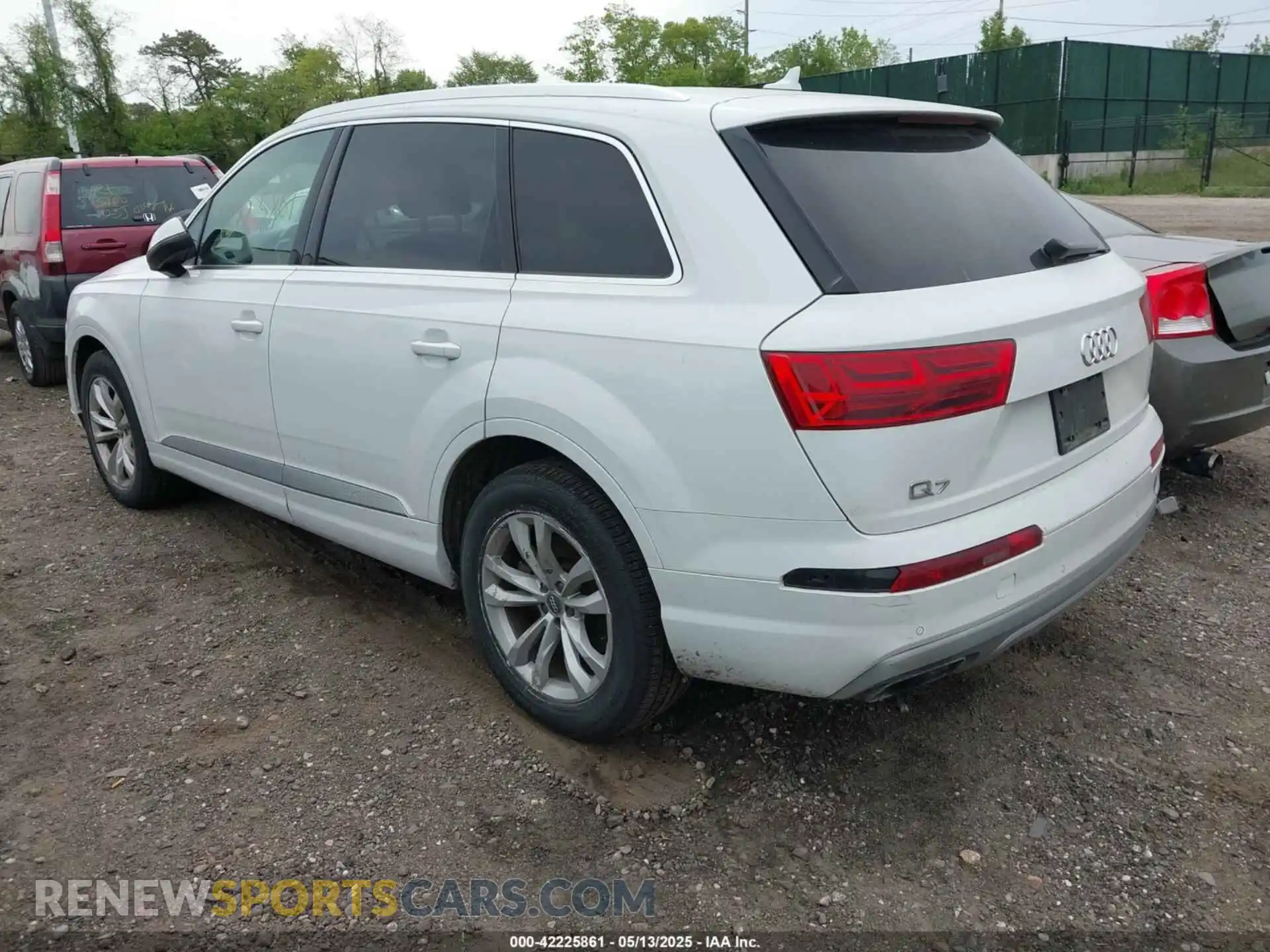 3 Photograph of a damaged car WA1LAAF7XKD006382 AUDI Q7 2019