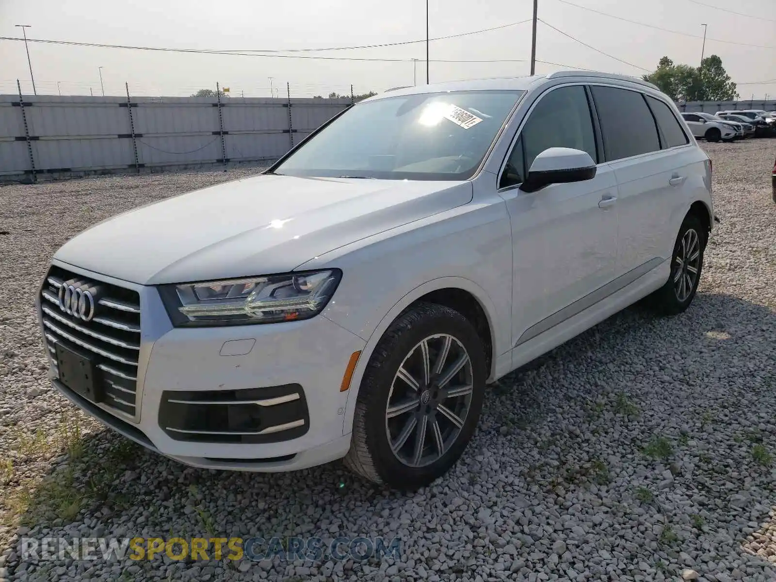2 Photograph of a damaged car WA1LAAF7XKD010951 AUDI Q7 2019