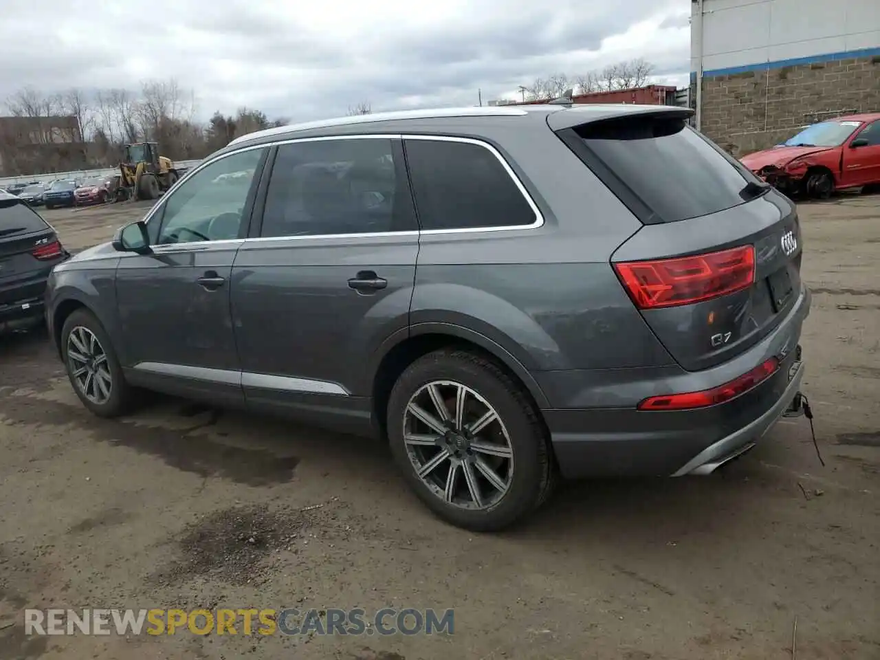 2 Photograph of a damaged car WA1LAAF7XKD013901 AUDI Q7 2019