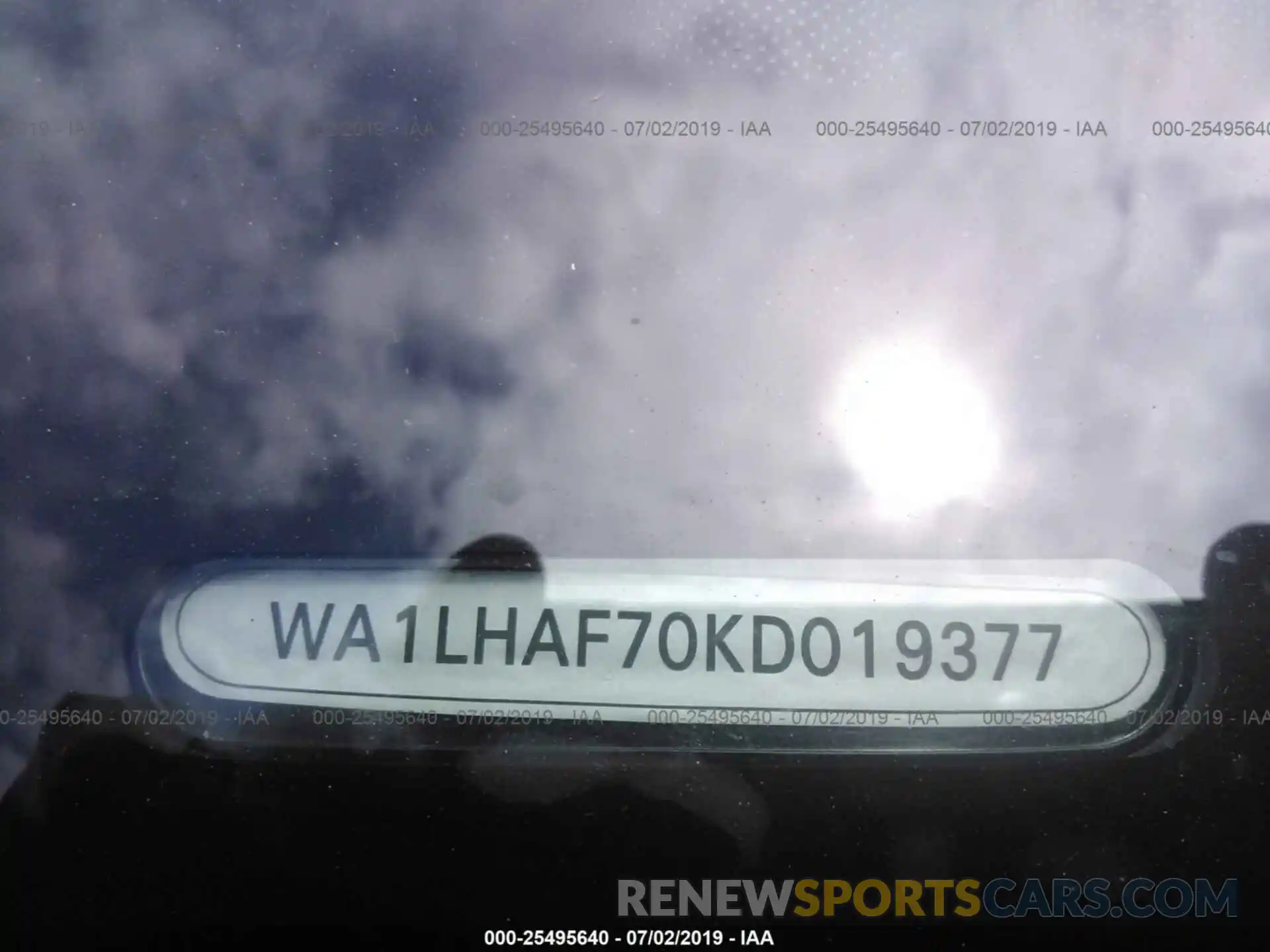 9 Photograph of a damaged car WA1LHAF70KD019377 AUDI Q7 2019