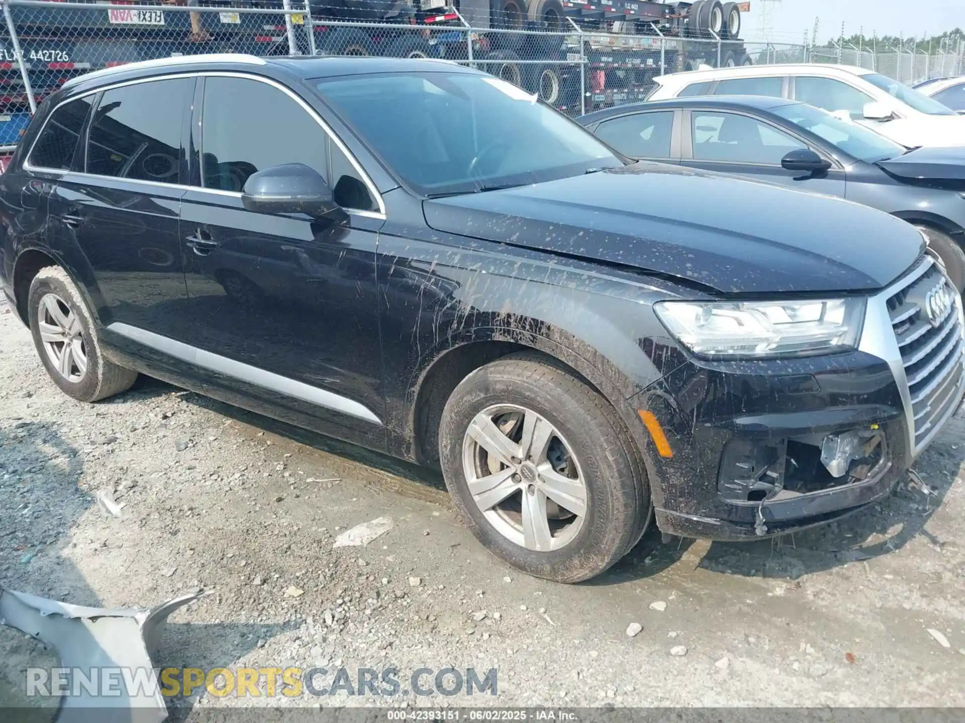 1 Photograph of a damaged car WA1LHAF70KD025261 AUDI Q7 2019