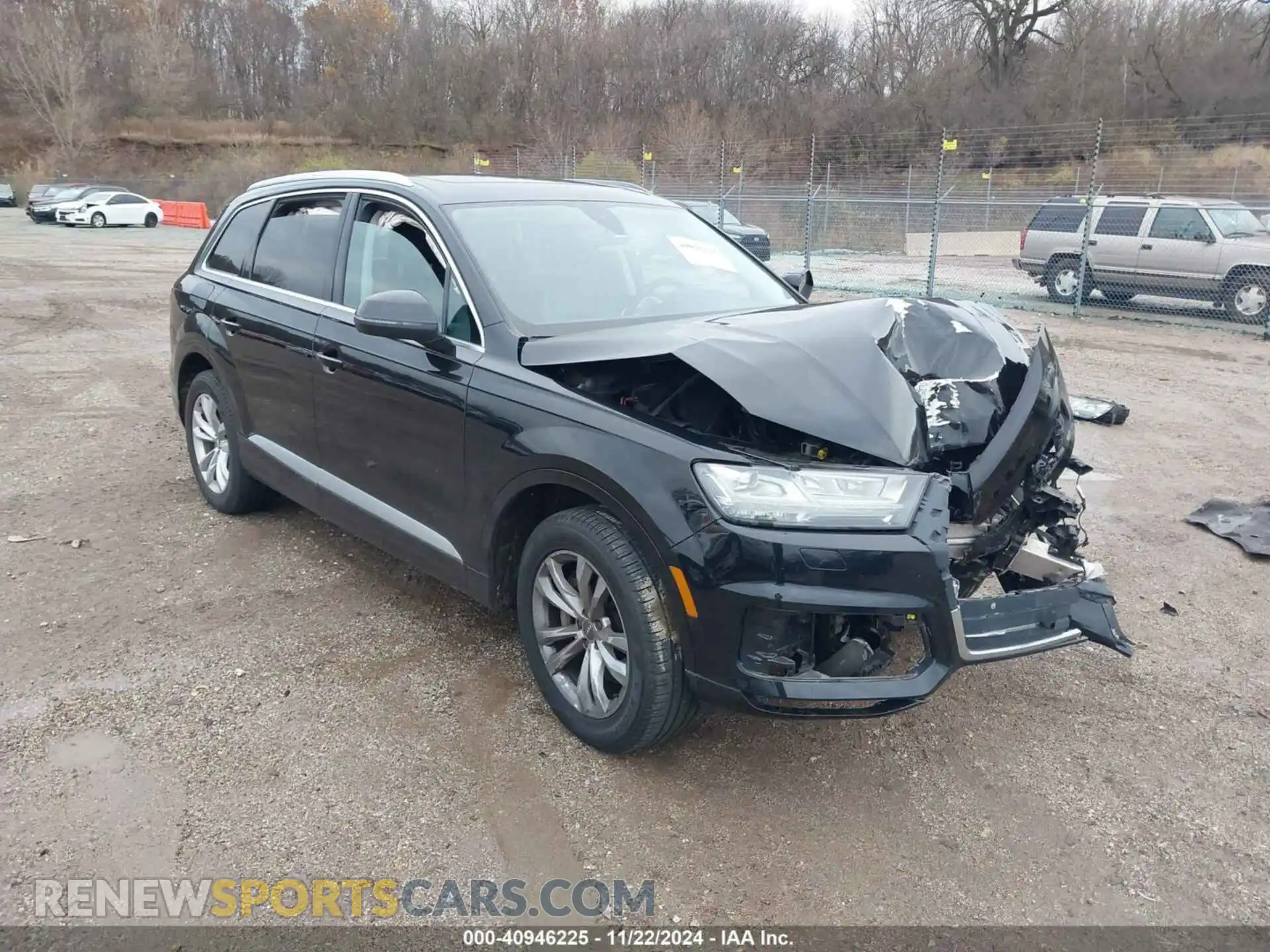 1 Photograph of a damaged car WA1LHAF70KD039077 AUDI Q7 2019