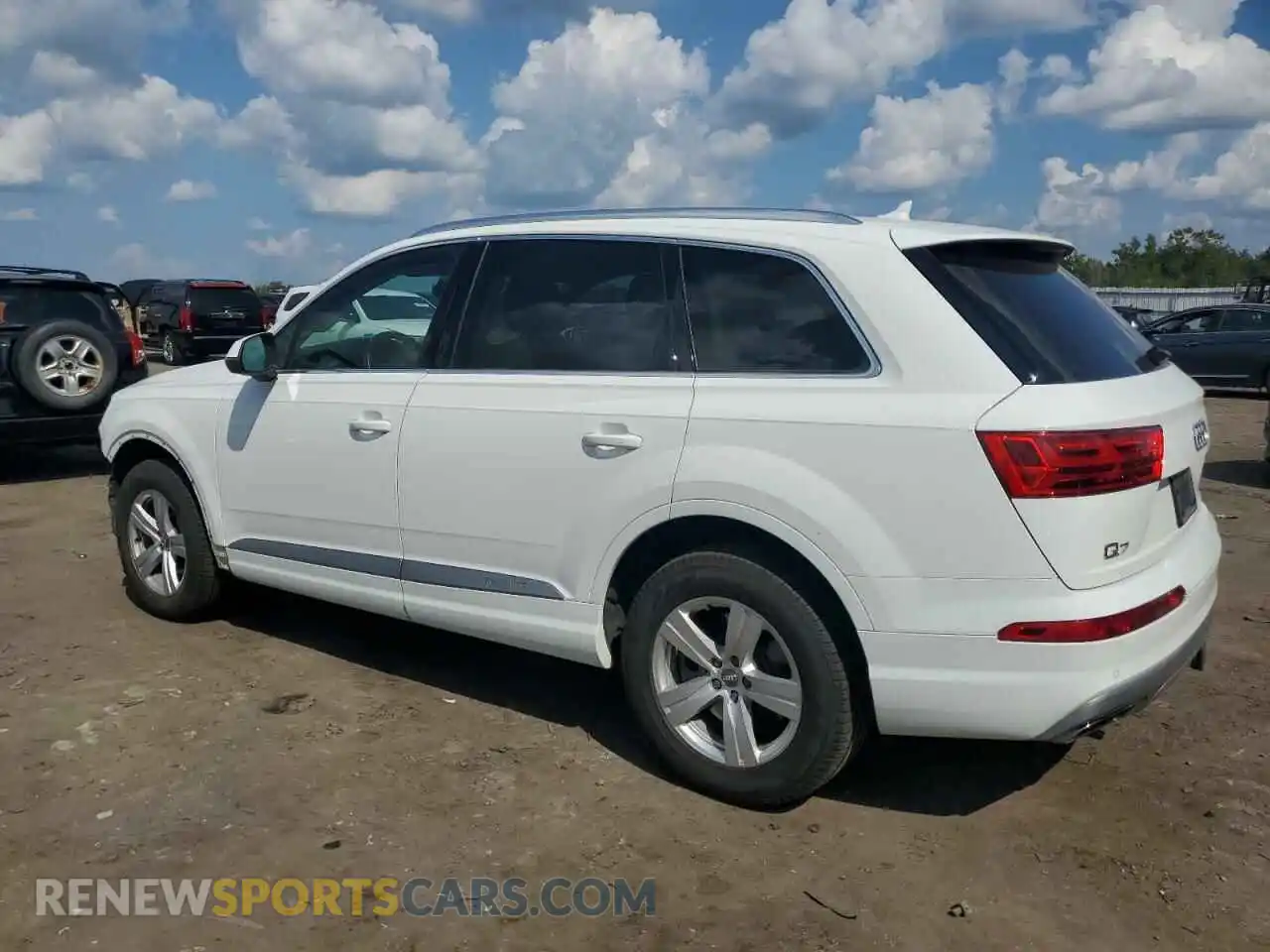 2 Photograph of a damaged car WA1LHAF70KD039693 AUDI Q7 2019