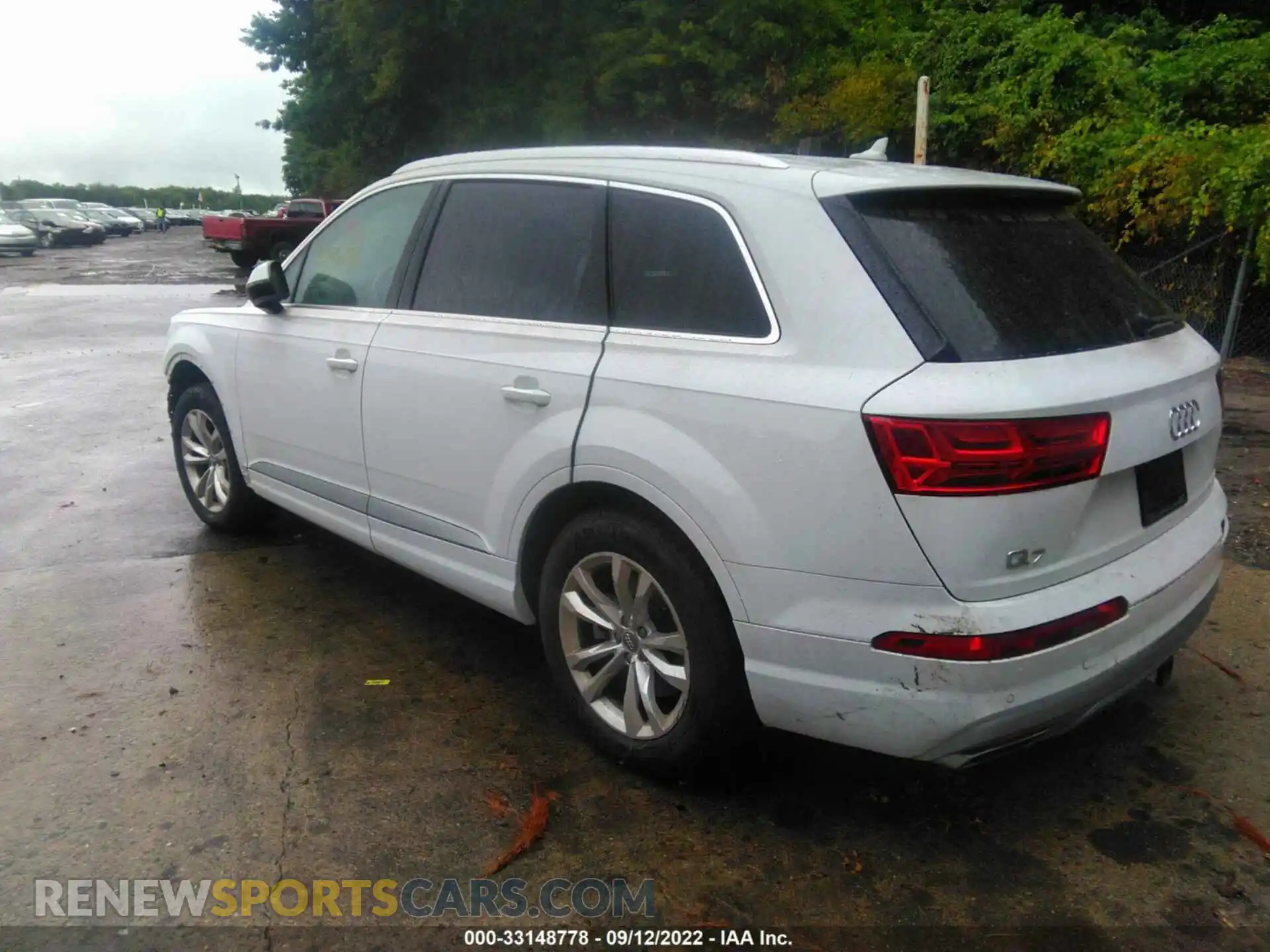 3 Photograph of a damaged car WA1LHAF71KD018982 AUDI Q7 2019