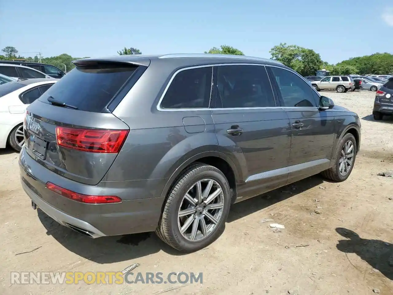 3 Photograph of a damaged car WA1LHAF71KD023938 AUDI Q7 2019