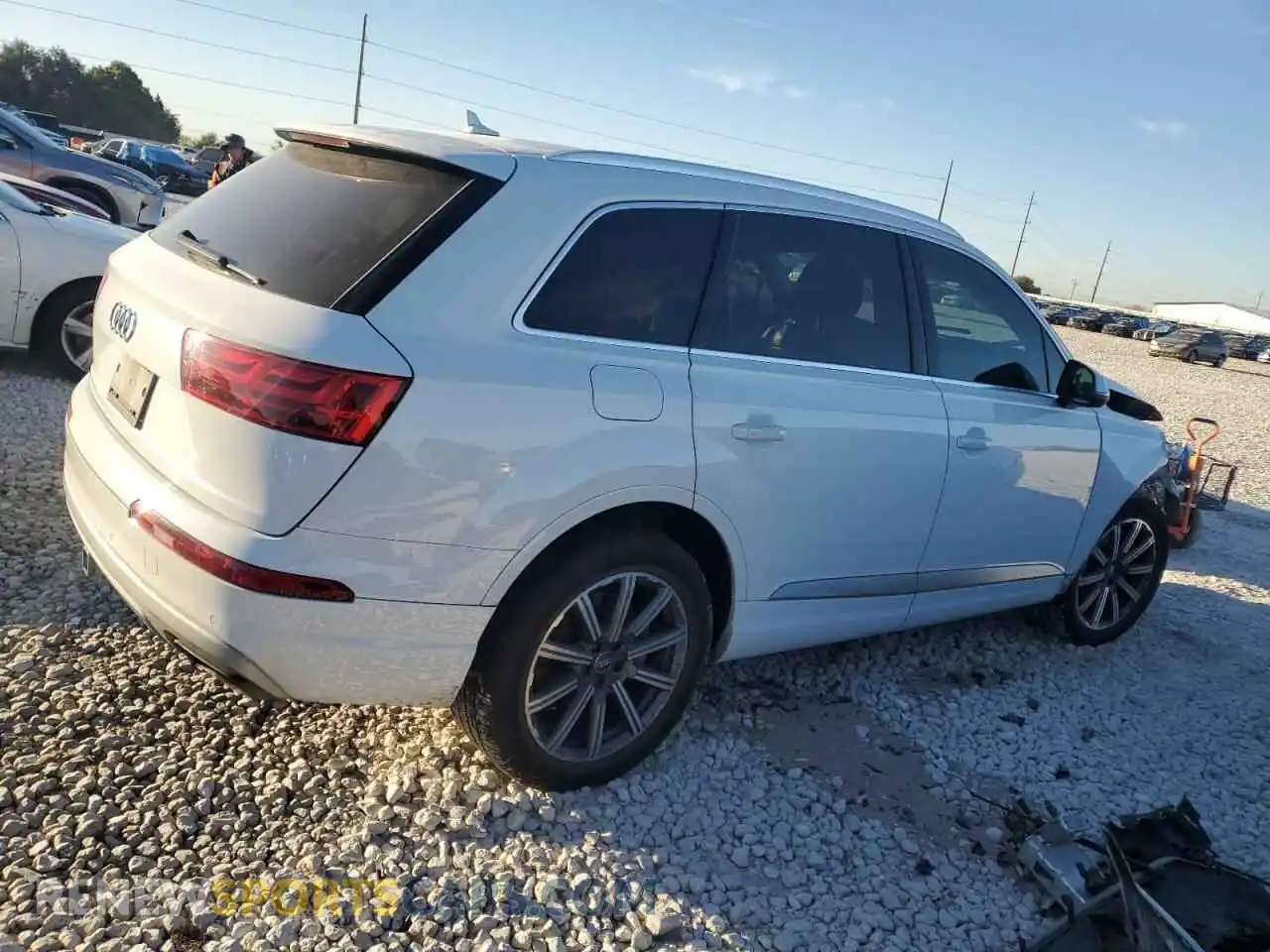3 Photograph of a damaged car WA1LHAF72KD025620 AUDI Q7 2019