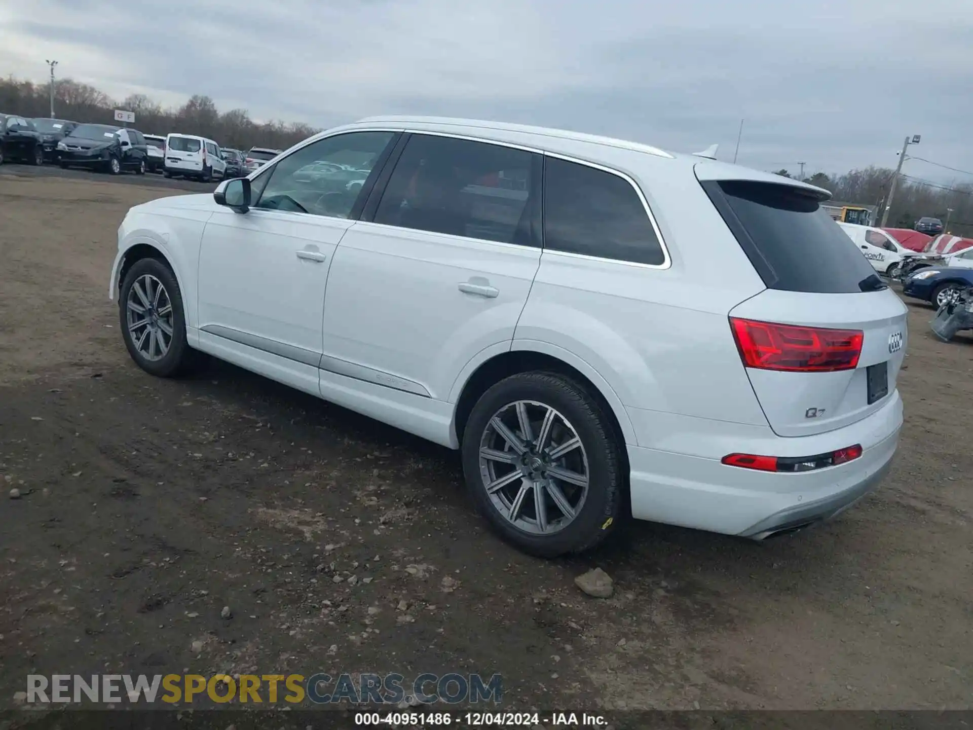3 Photograph of a damaged car WA1LHAF73KD025691 AUDI Q7 2019