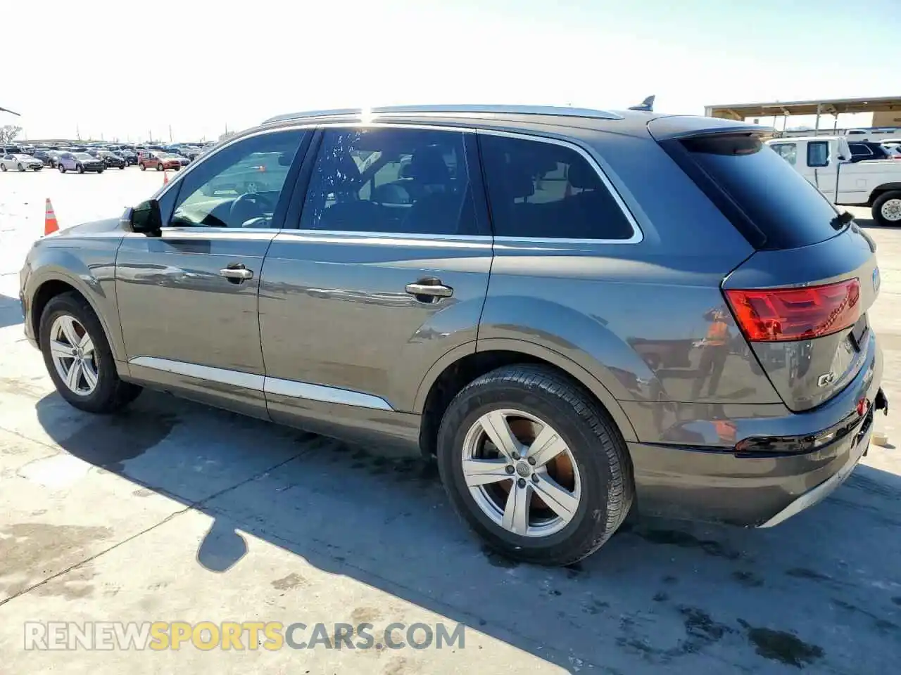 2 Photograph of a damaged car WA1LHAF74KD024338 AUDI Q7 2019