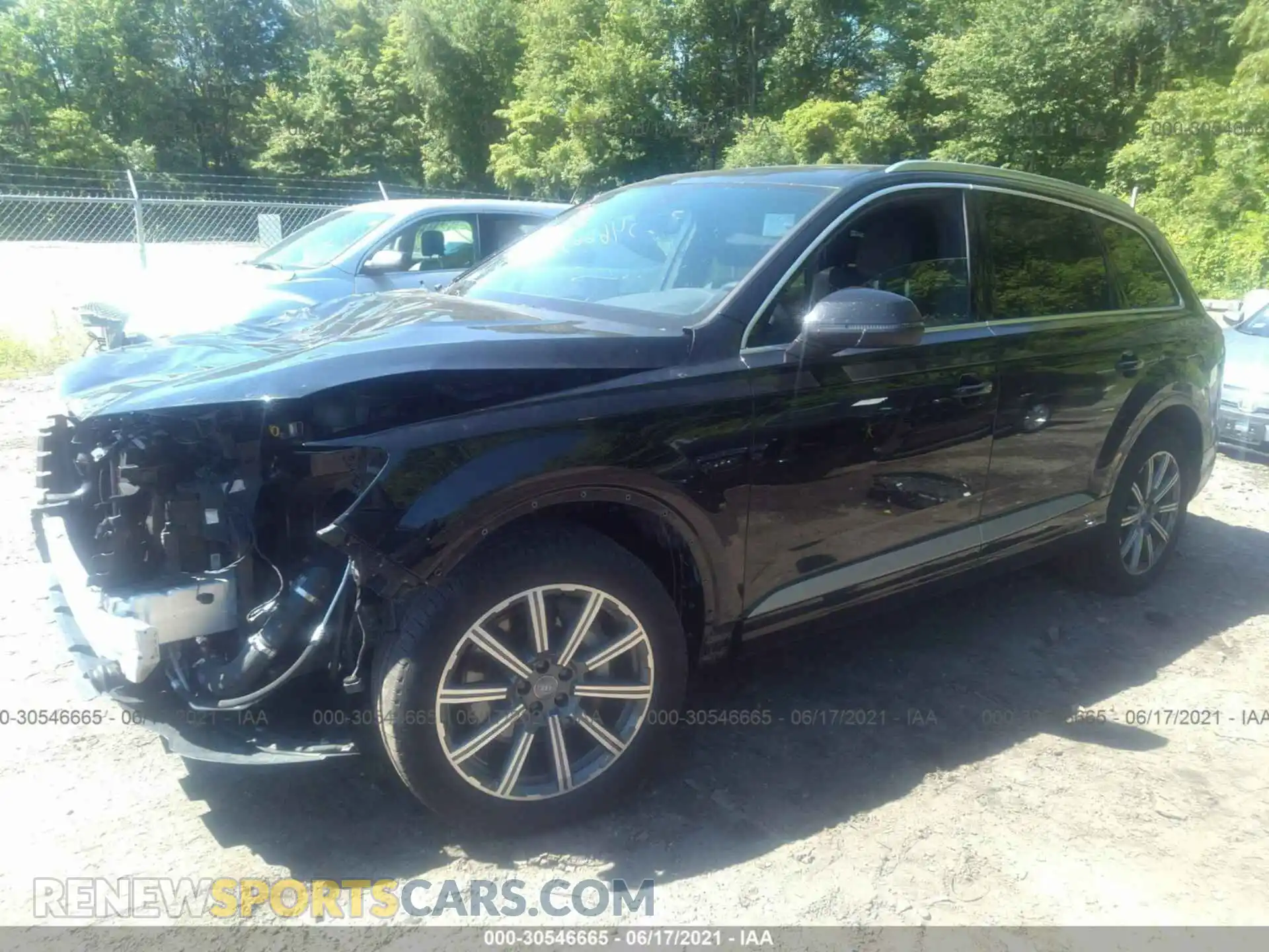 2 Photograph of a damaged car WA1LHAF74KD037574 AUDI Q7 2019