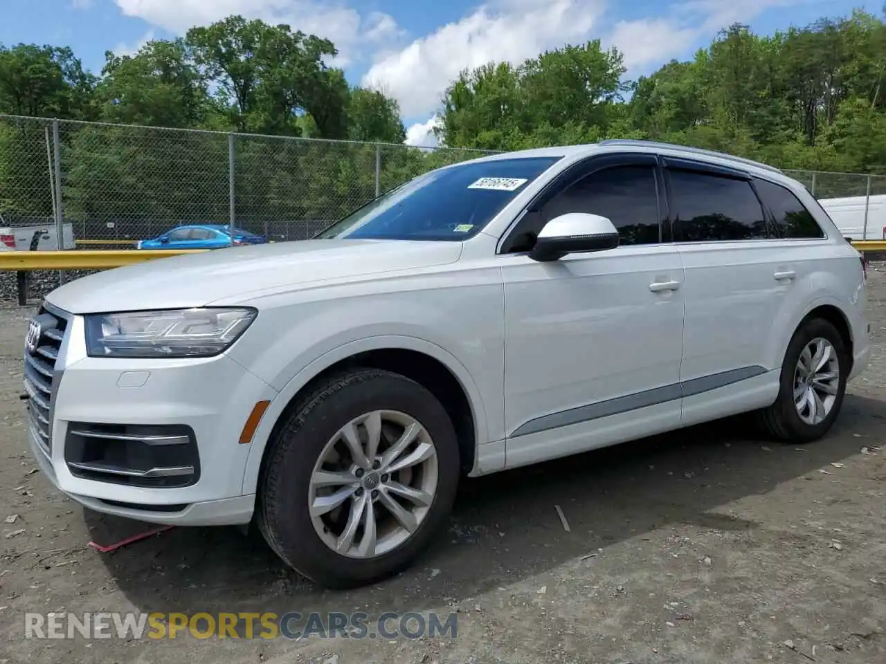 1 Photograph of a damaged car WA1LHAF74KD039292 AUDI Q7 2019