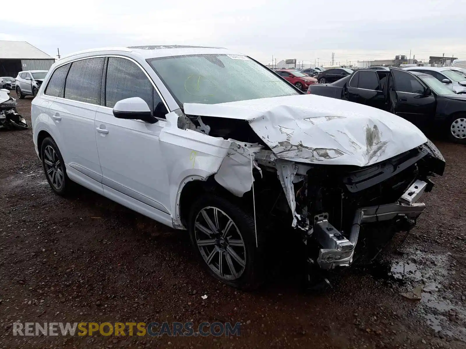 1 Photograph of a damaged car WA1LHAF74KD044041 AUDI Q7 2019