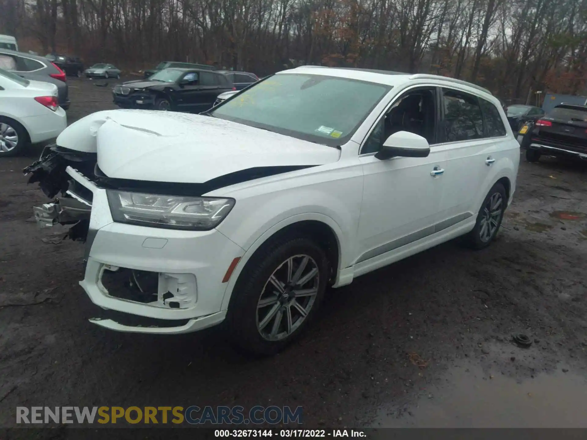 2 Photograph of a damaged car WA1LHAF74KD045657 AUDI Q7 2019