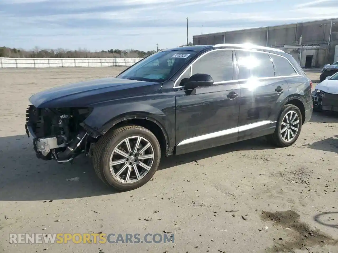 1 Photograph of a damaged car WA1LHAF75KD027586 AUDI Q7 2019