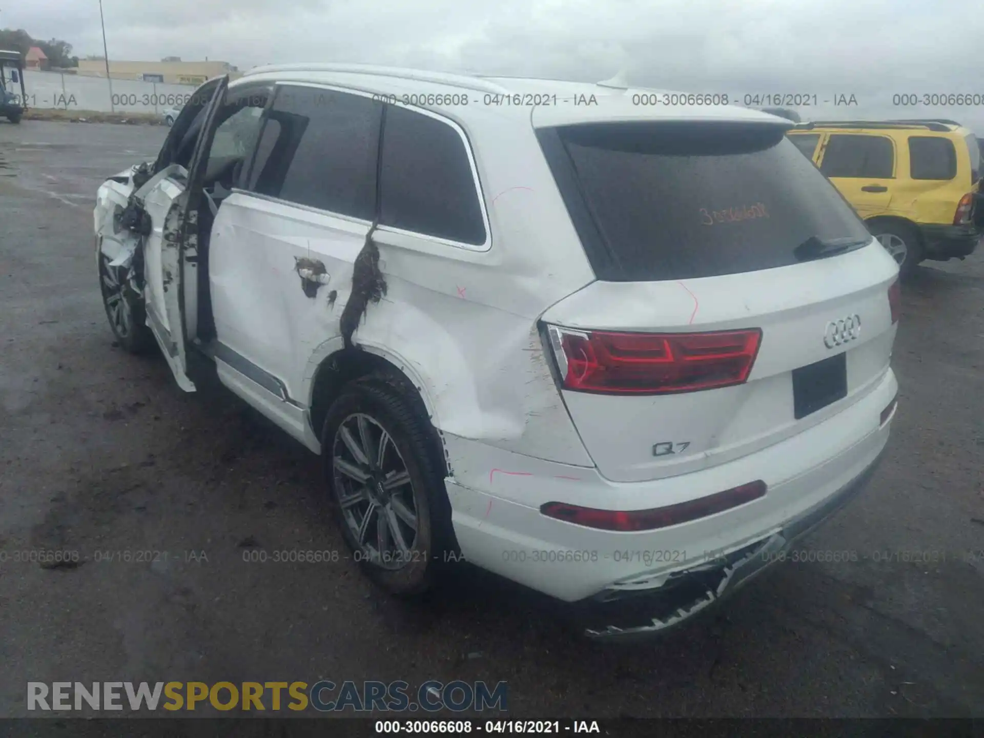 3 Photograph of a damaged car WA1LHAF75KD030715 AUDI Q7 2019