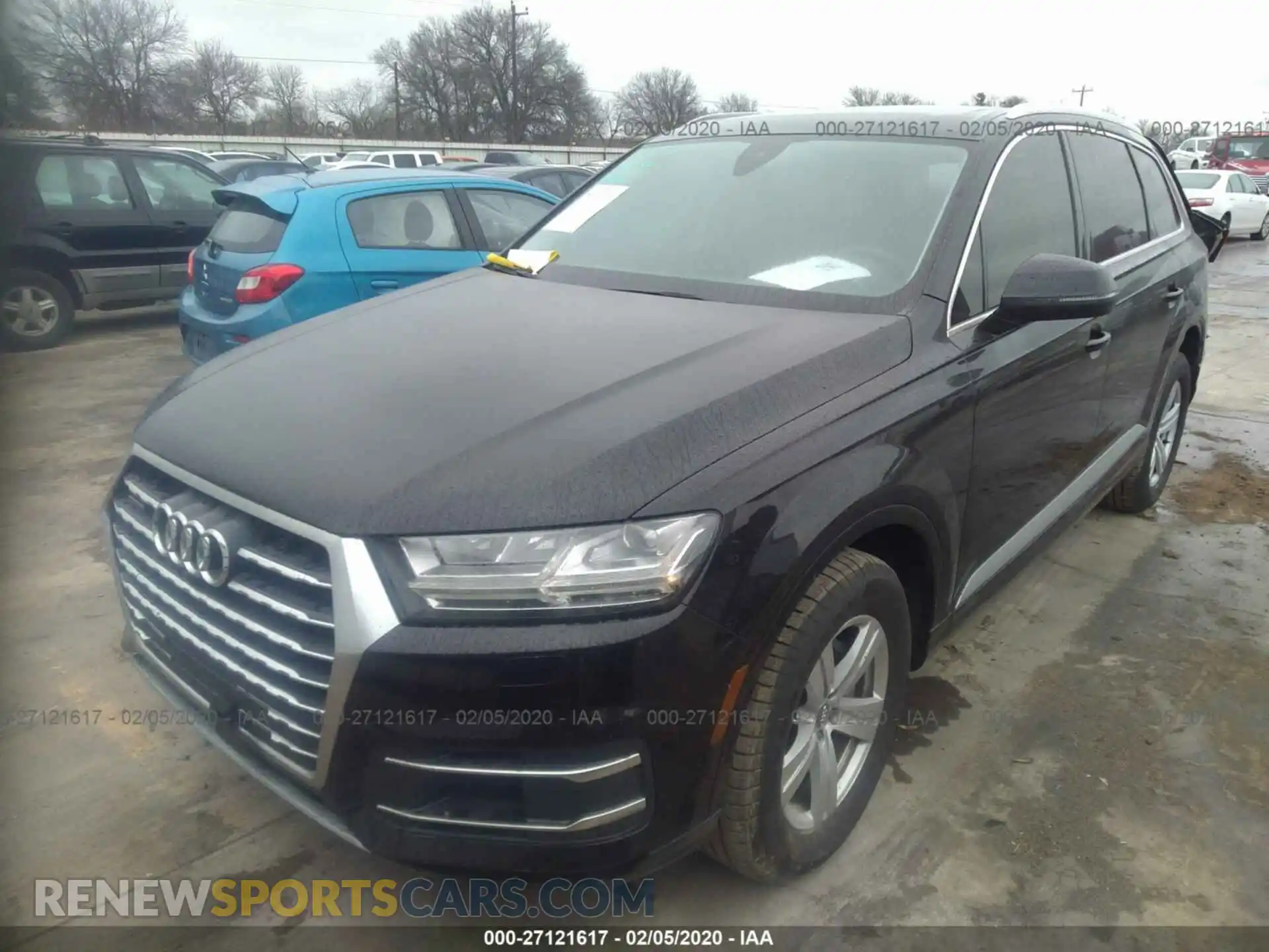 2 Photograph of a damaged car WA1LHAF75KD031668 AUDI Q7 2019