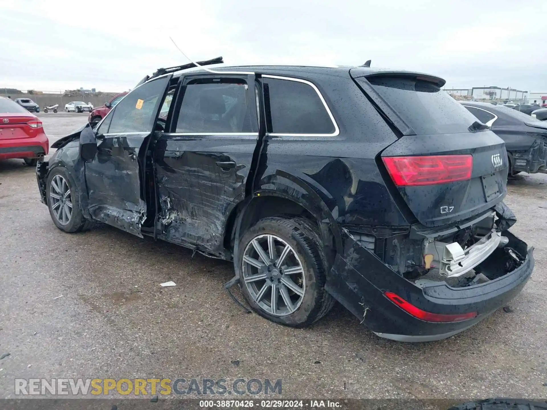 3 Photograph of a damaged car WA1LHAF75KD033226 AUDI Q7 2019