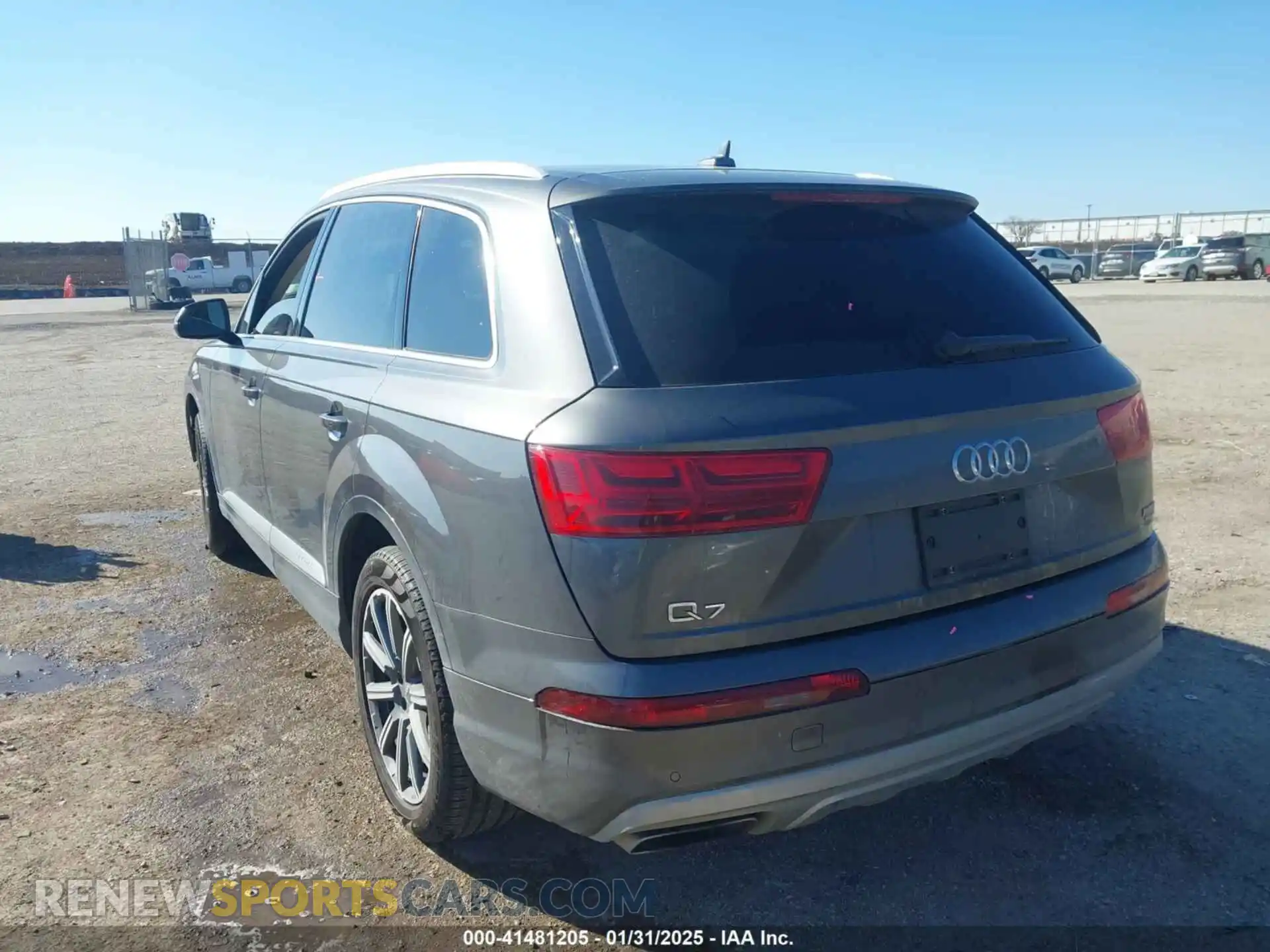 3 Photograph of a damaged car WA1LHAF75KD048356 AUDI Q7 2019
