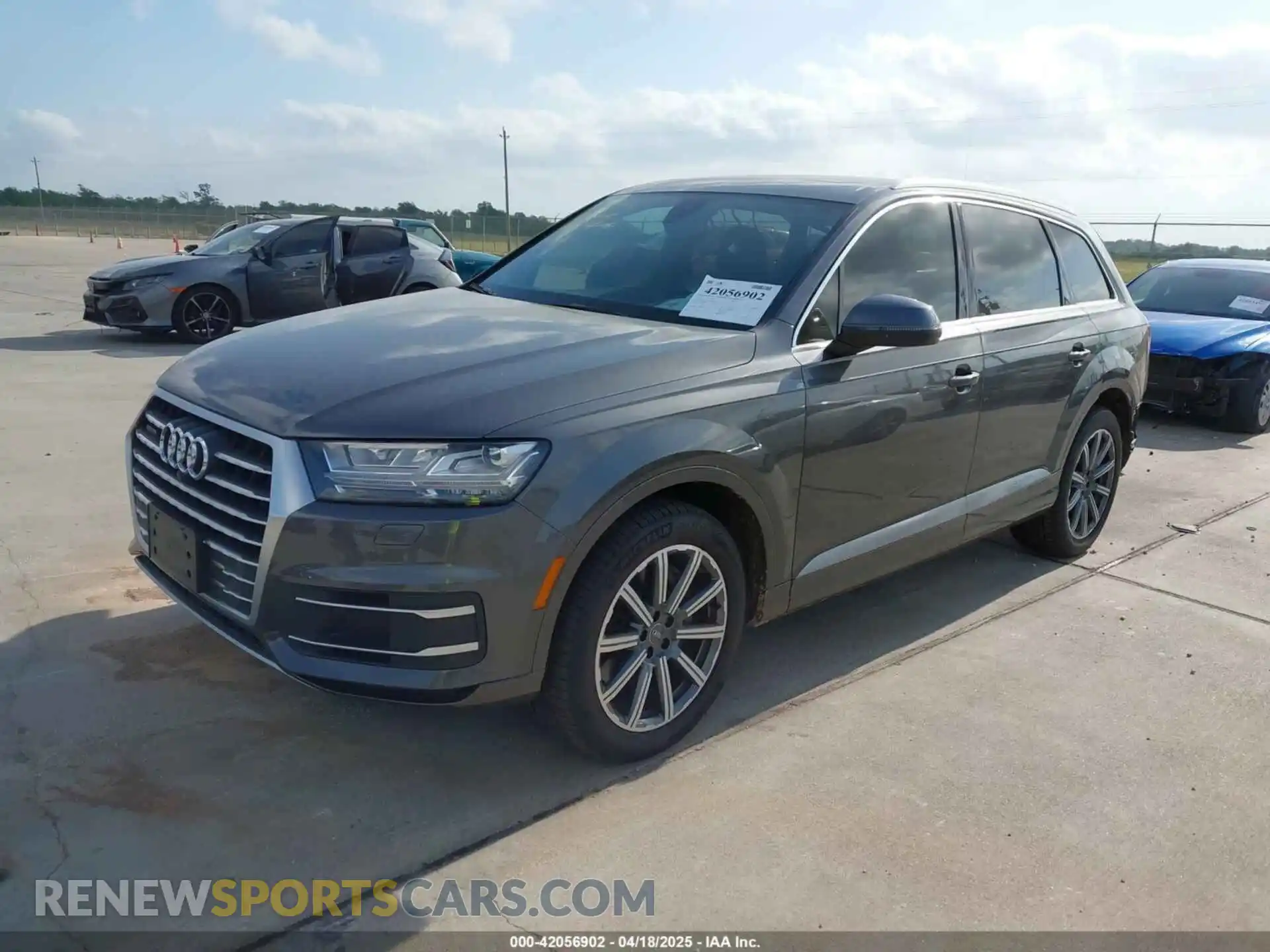 2 Photograph of a damaged car WA1LHAF76KD018184 AUDI Q7 2019