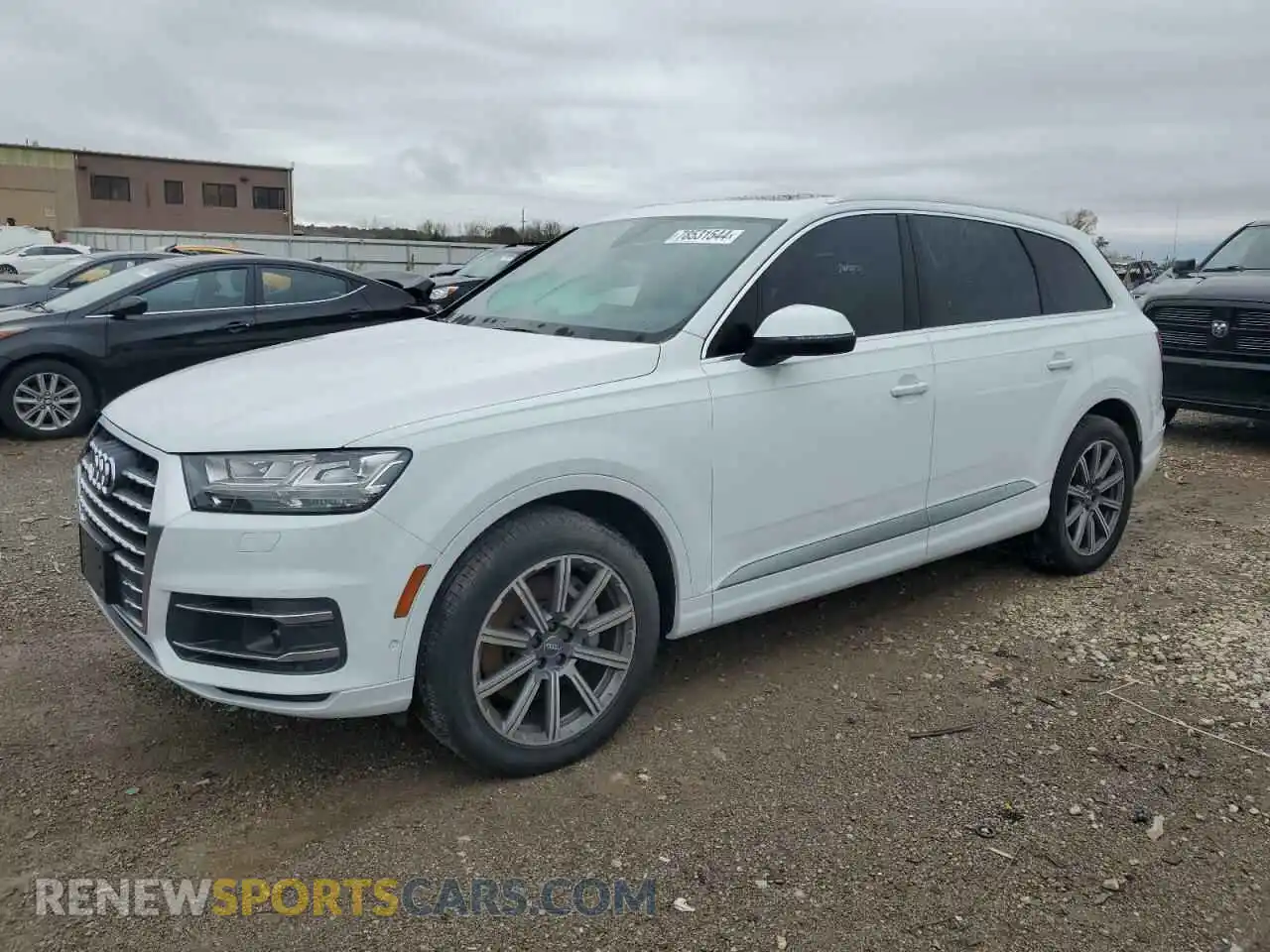 1 Фотография поврежденного автомобиля WA1LHAF76KD024017 AUDI Q7 2019