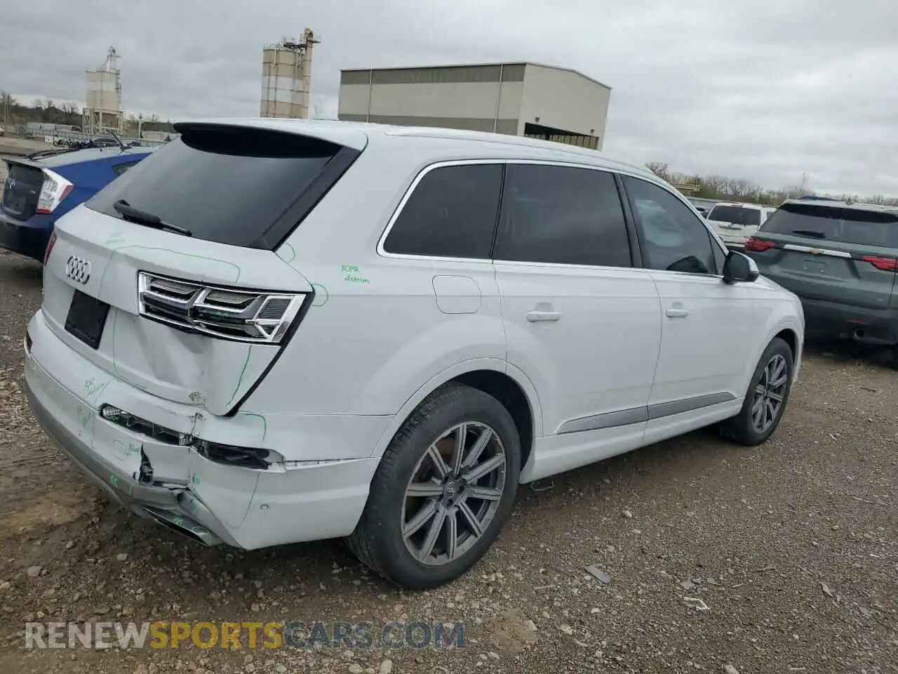 3 Фотография поврежденного автомобиля WA1LHAF76KD024017 AUDI Q7 2019