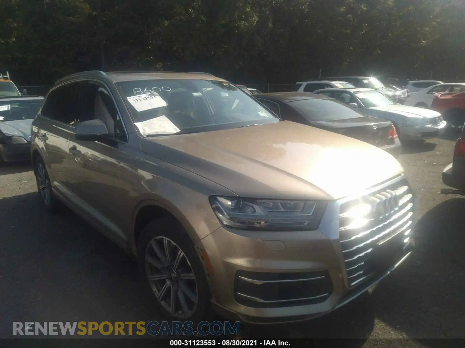 1 Photograph of a damaged car WA1LHAF76KD038600 AUDI Q7 2019