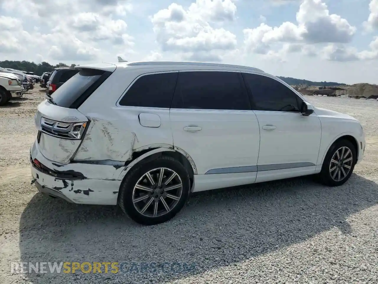 3 fotografías del automóvil dañado WA1LHAF77KD022258 AUDI Q7 2019