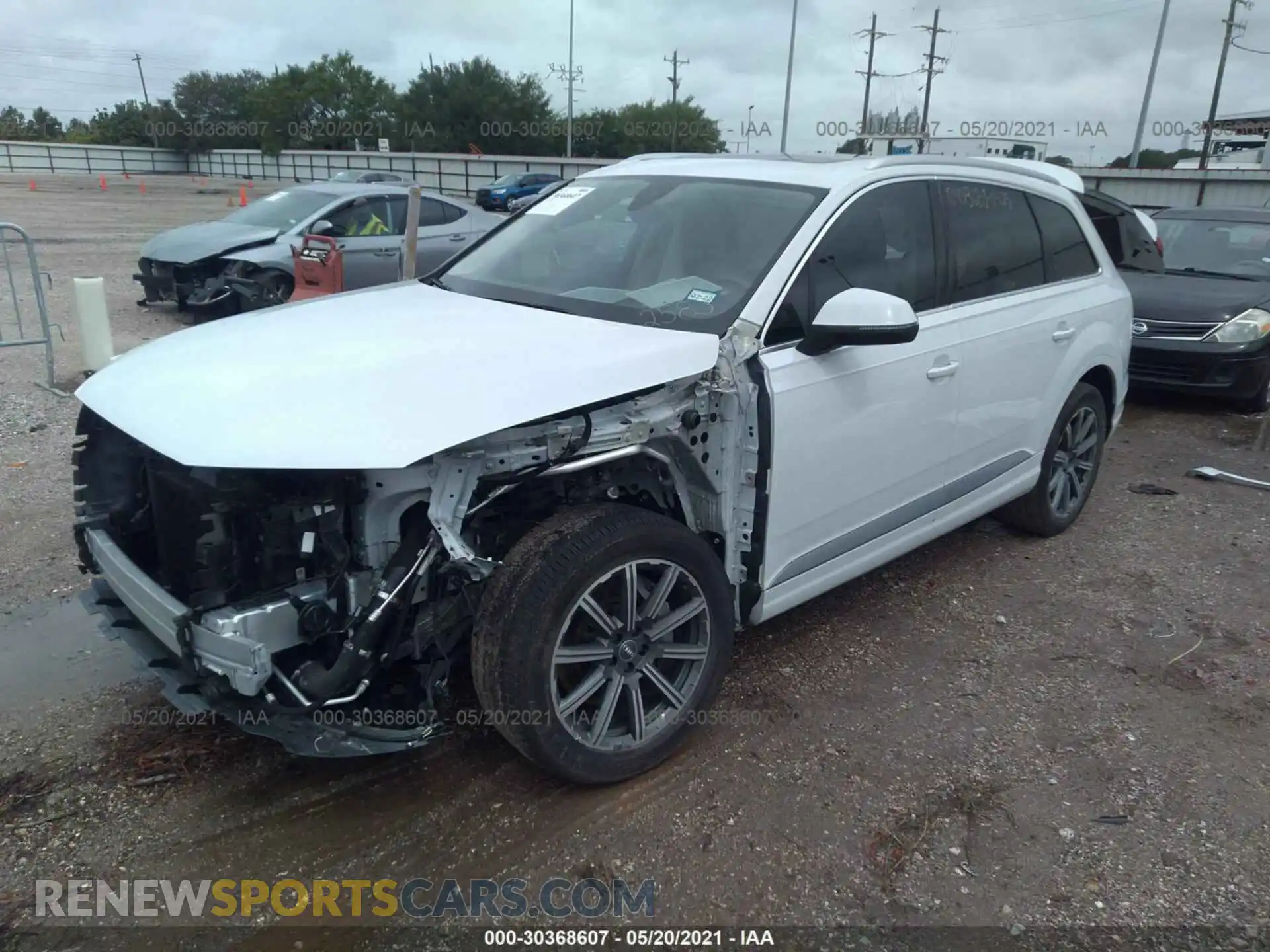 2 Photograph of a damaged car WA1LHAF77KD022583 AUDI Q7 2019