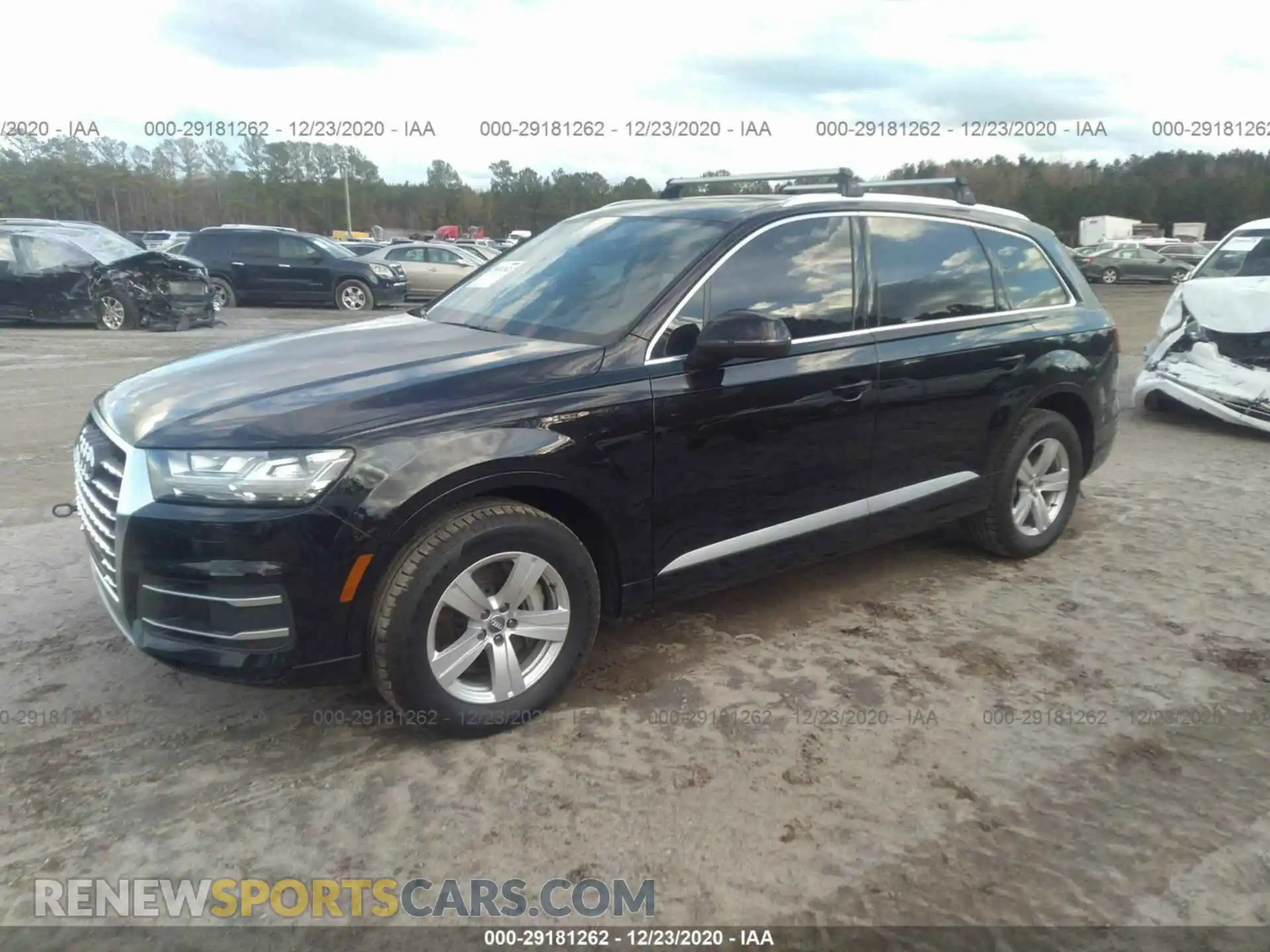 2 Photograph of a damaged car WA1LHAF78KD040106 AUDI Q7 2019