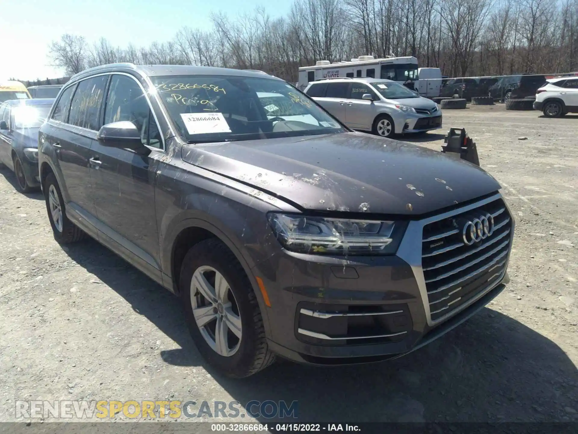 1 Photograph of a damaged car WA1LHAF79KD014534 AUDI Q7 2019