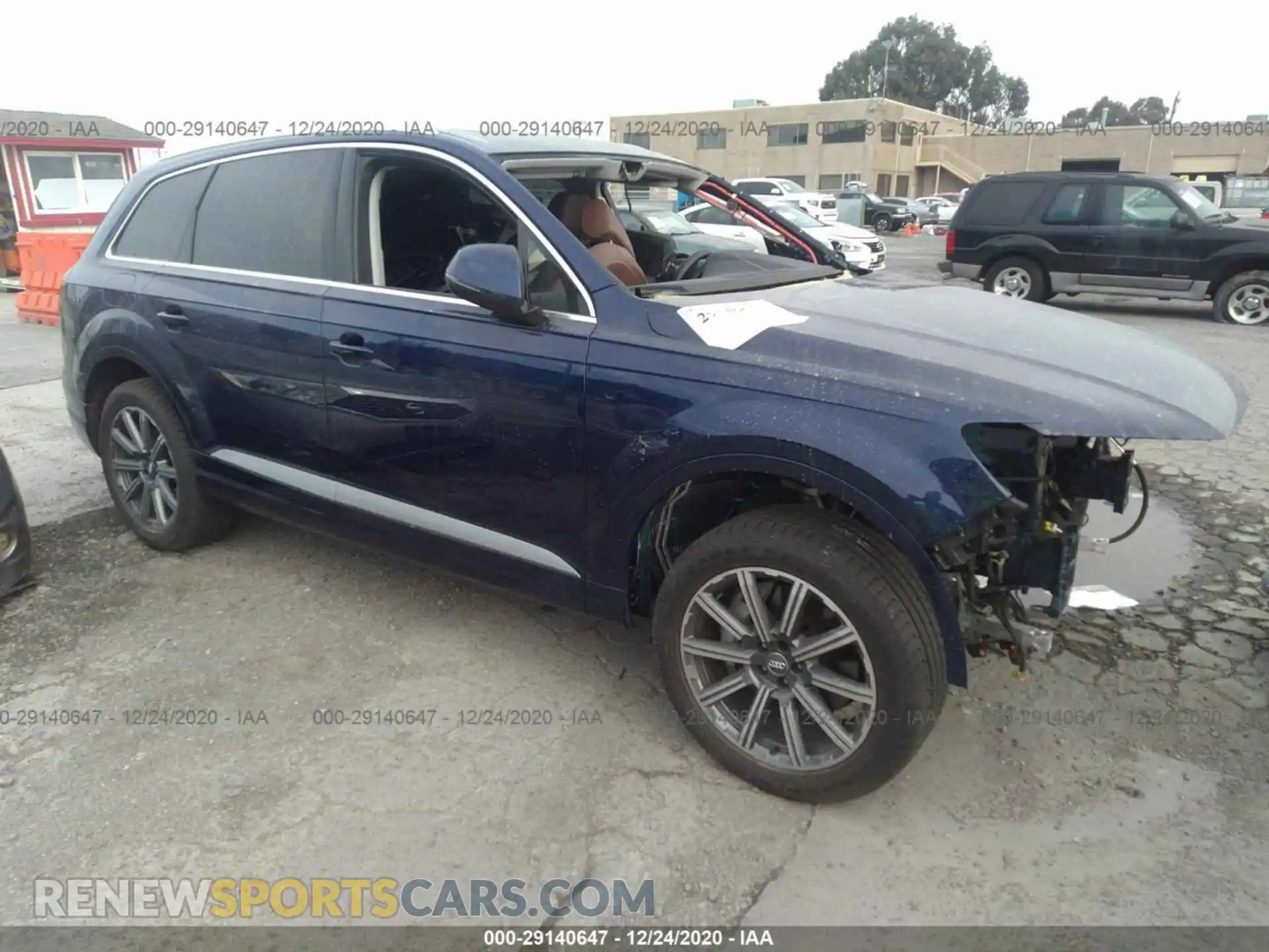 1 Photograph of a damaged car WA1LHAF79KD036680 AUDI Q7 2019