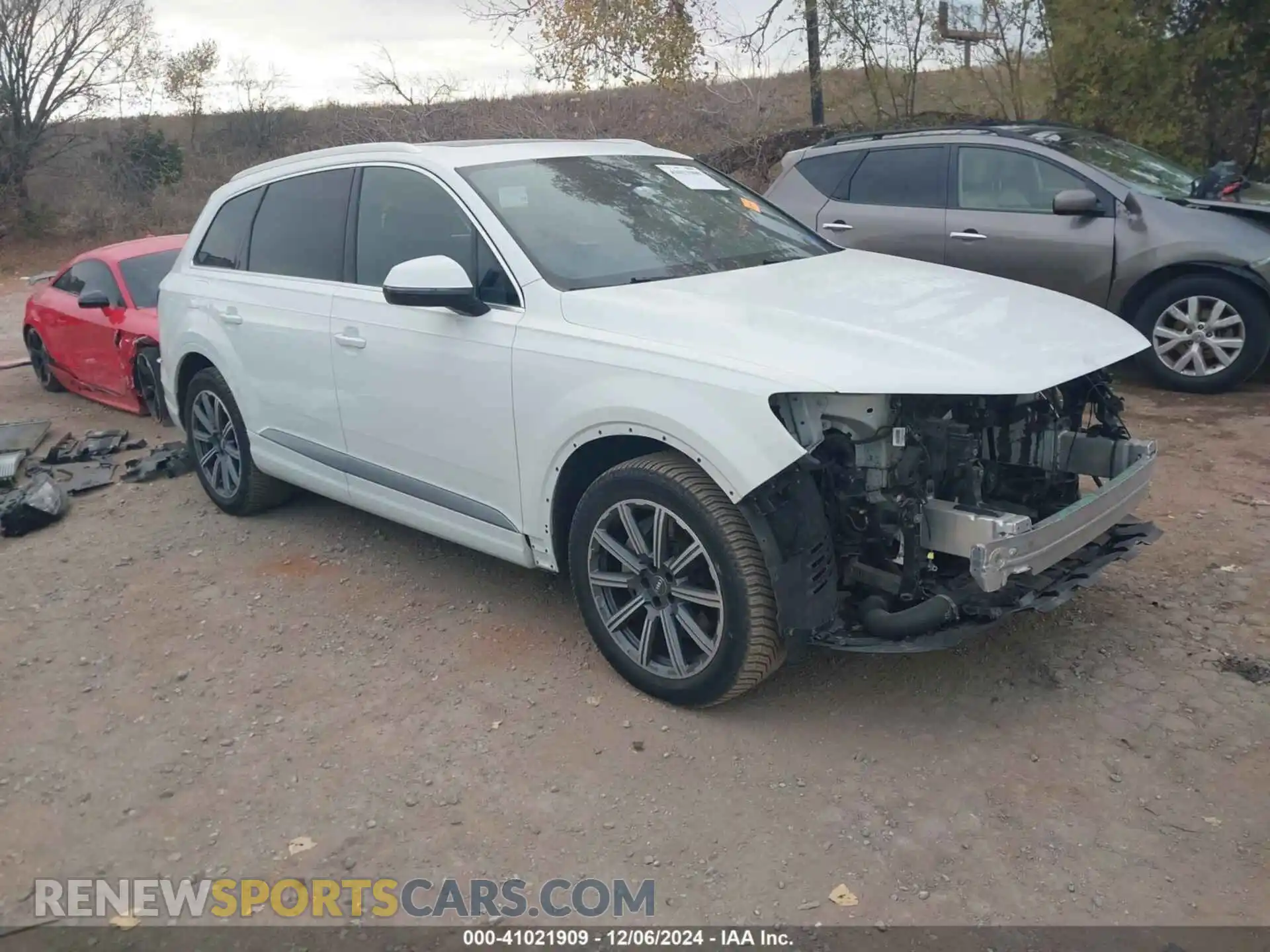 1 Photograph of a damaged car WA1LHAF79KD043497 AUDI Q7 2019