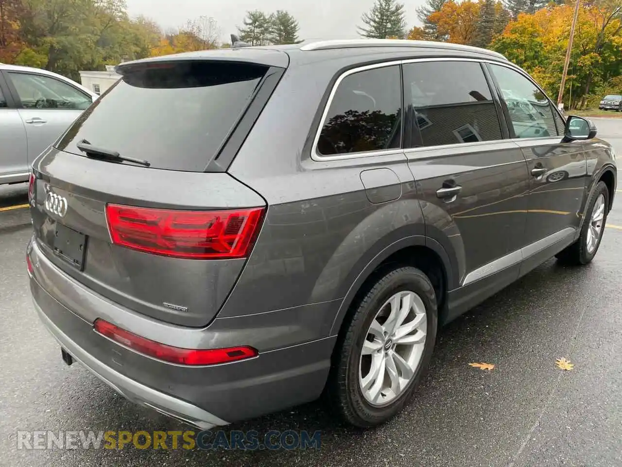 3 Photograph of a damaged car WA1LHAF7XKD040026 AUDI Q7 2019