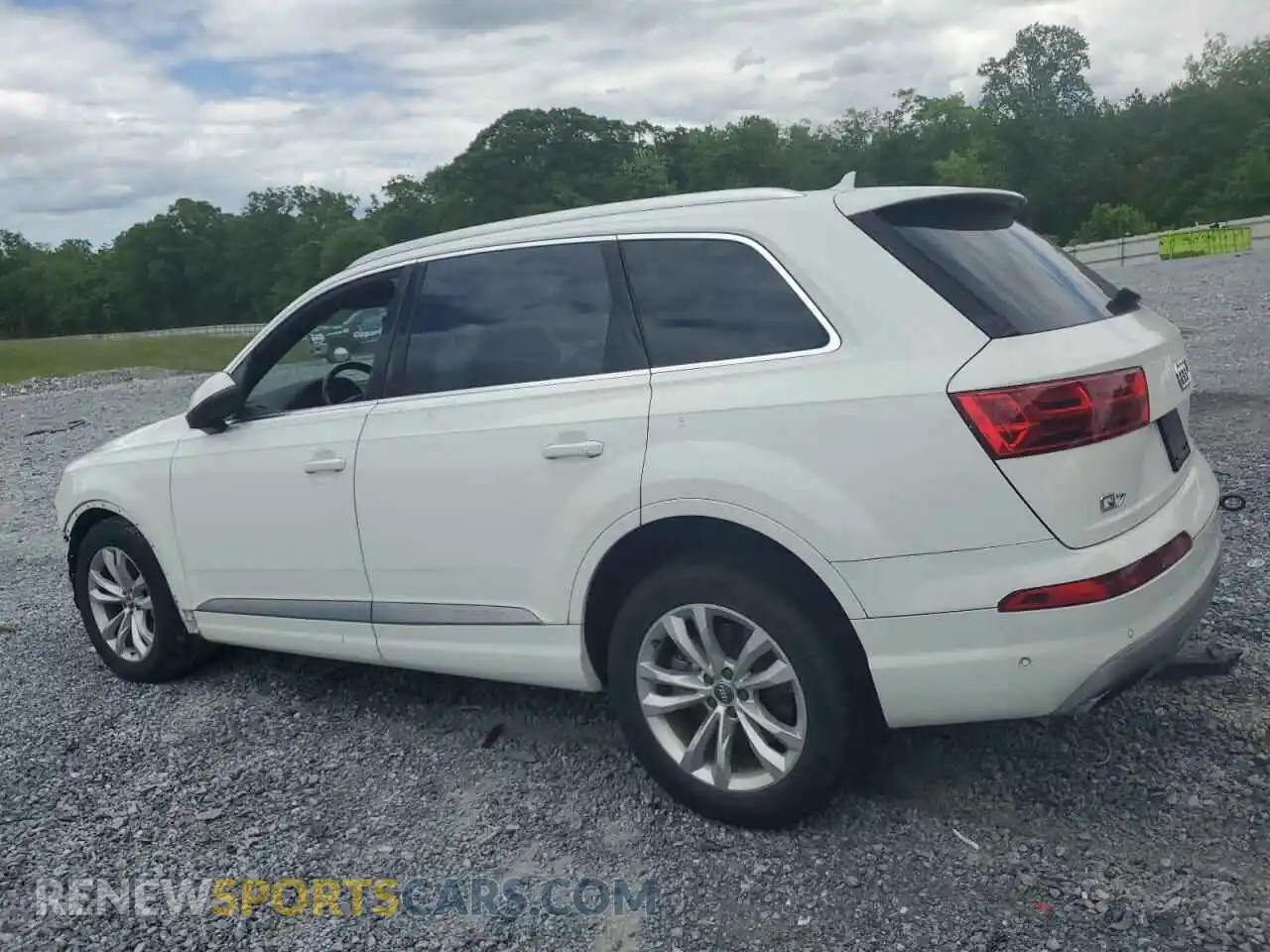 2 Photograph of a damaged car WA1LHBF72KD048174 AUDI Q7 2019